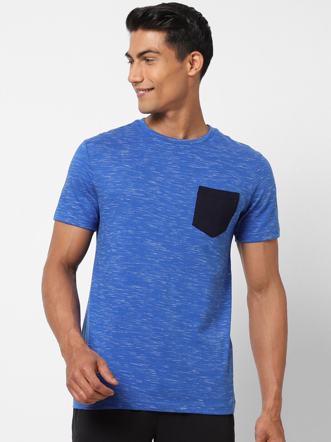 

Ajile by Pantaloons Men Blue Solid Lounge T-shirt