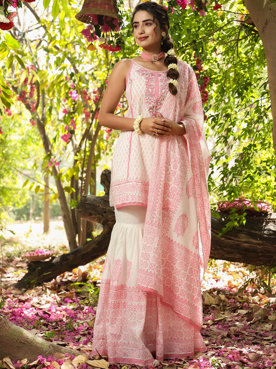 

SCAKHI Women Ethnic Motifs Printed Pure Cotton Kurti with Sharara & With Dupatta, Pink