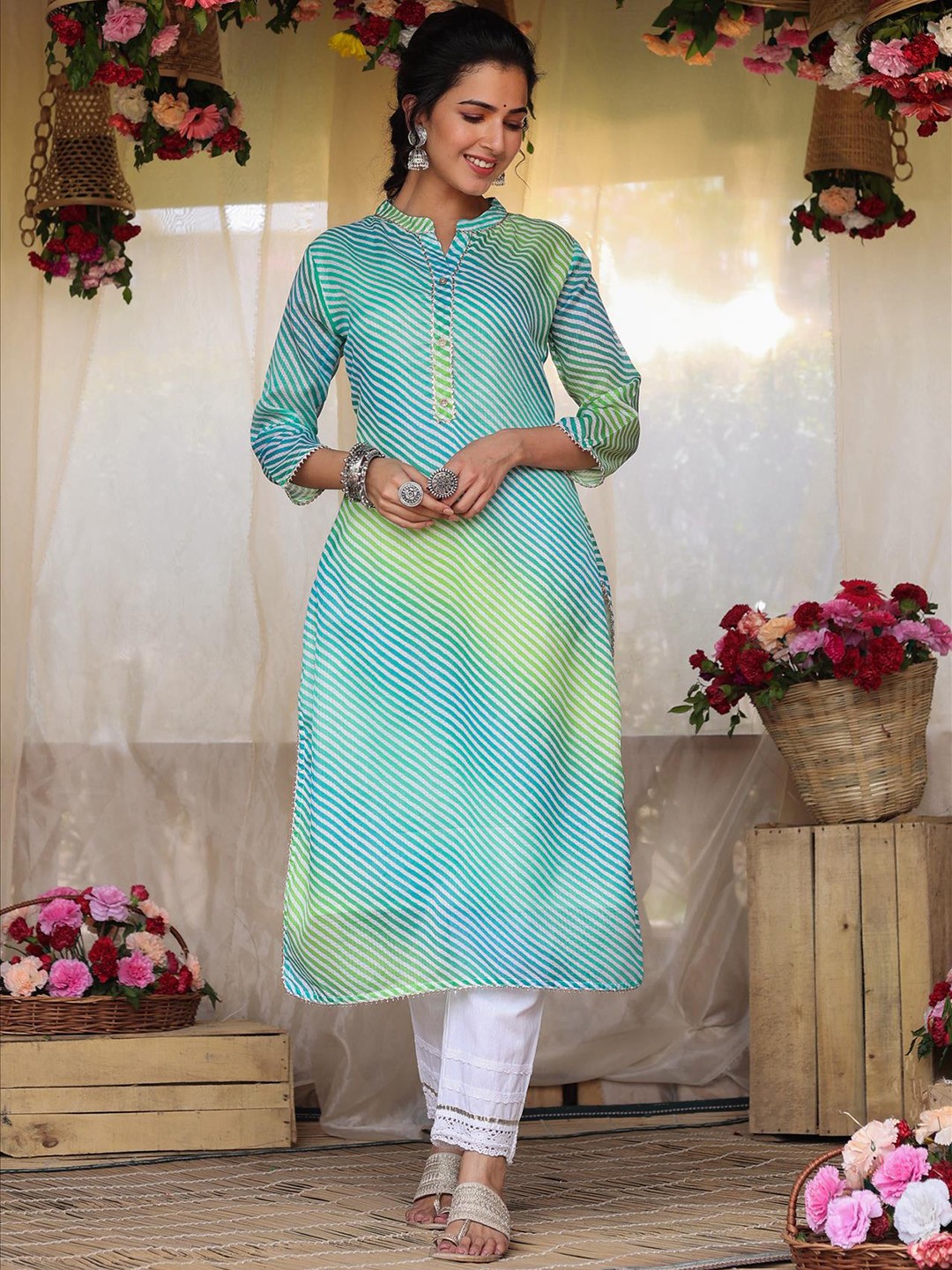 

SCAKHI Women Blue & Green Printed Indie Prints Kurta
