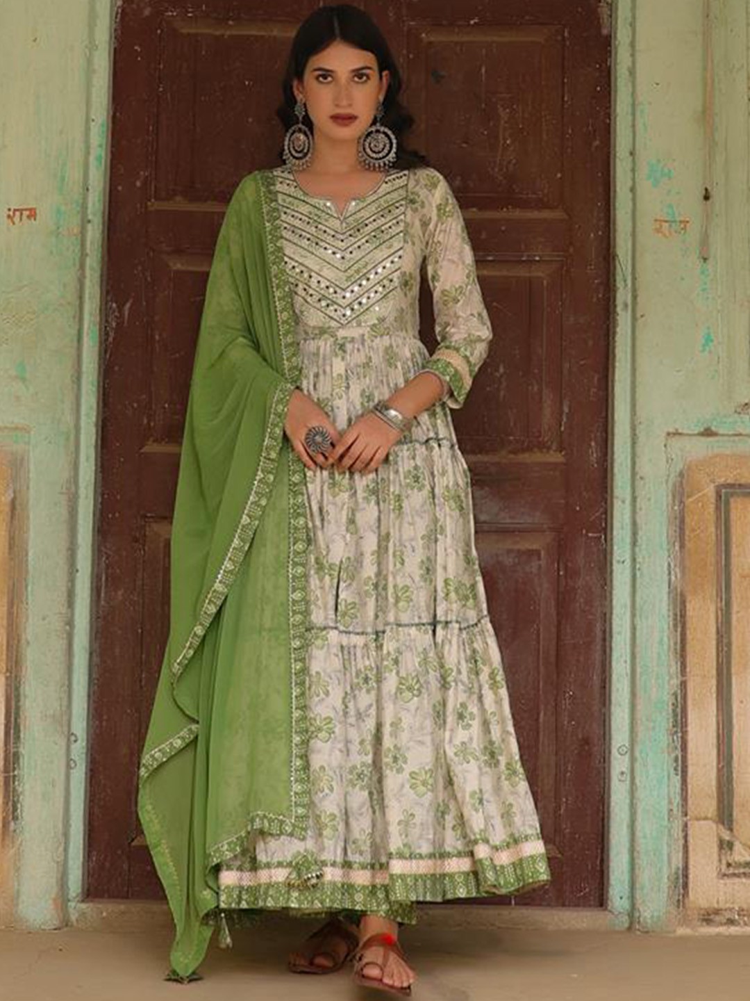 

SCAKHI Women Green Floral Printed Tiered Mirror Work Kurta with Trousers & With Dupatta