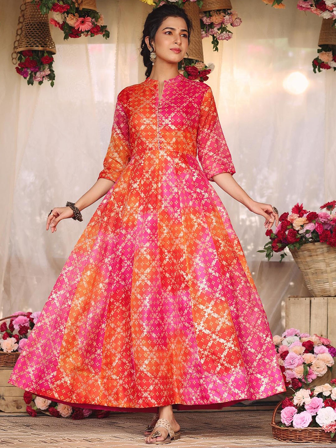 

SCAKHI Women Pink & Orange Ethnic Motifs Printed Indie Prints Anarkali Kurta