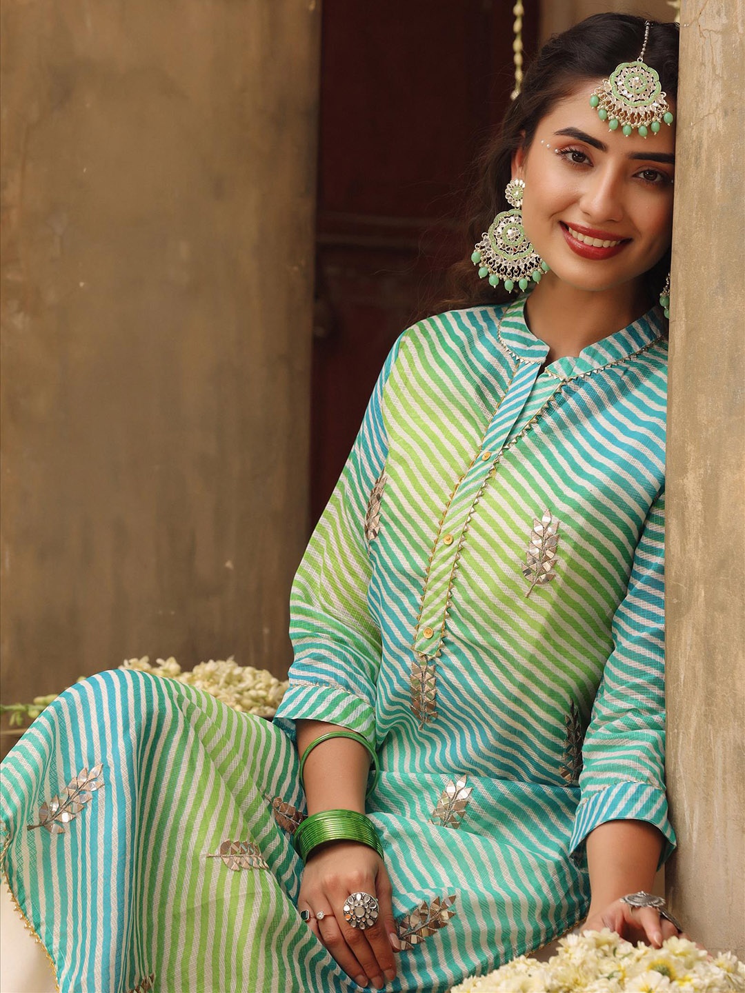 

SCAKHI Women Green Striped Kurta