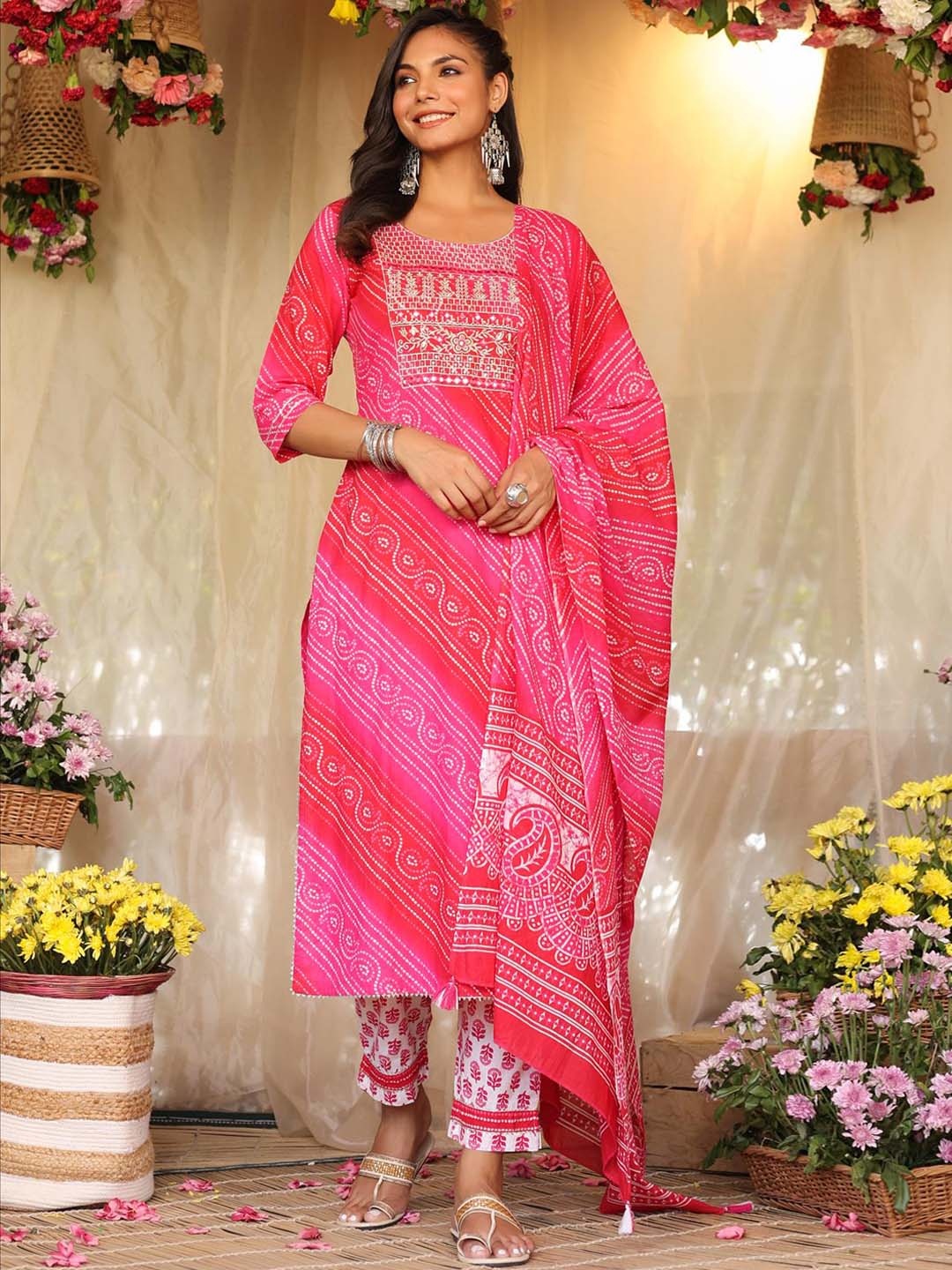 

SCAKHI Women Bandhani Printed Pure Cotton Kurta with Trousers & With Dupatta, Pink