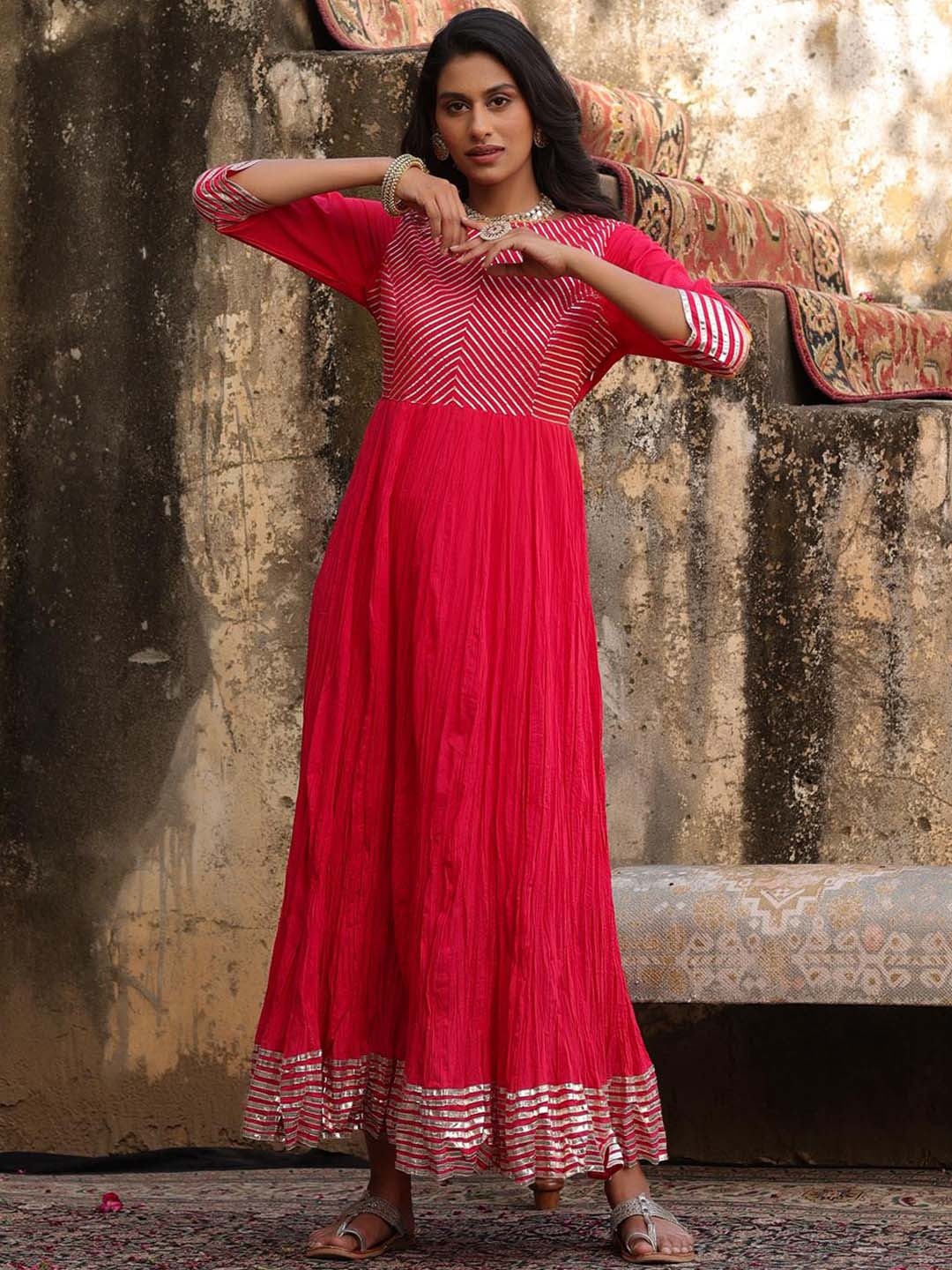 

SCAKHI Women Fuchsia Solid Anarkali Kurta