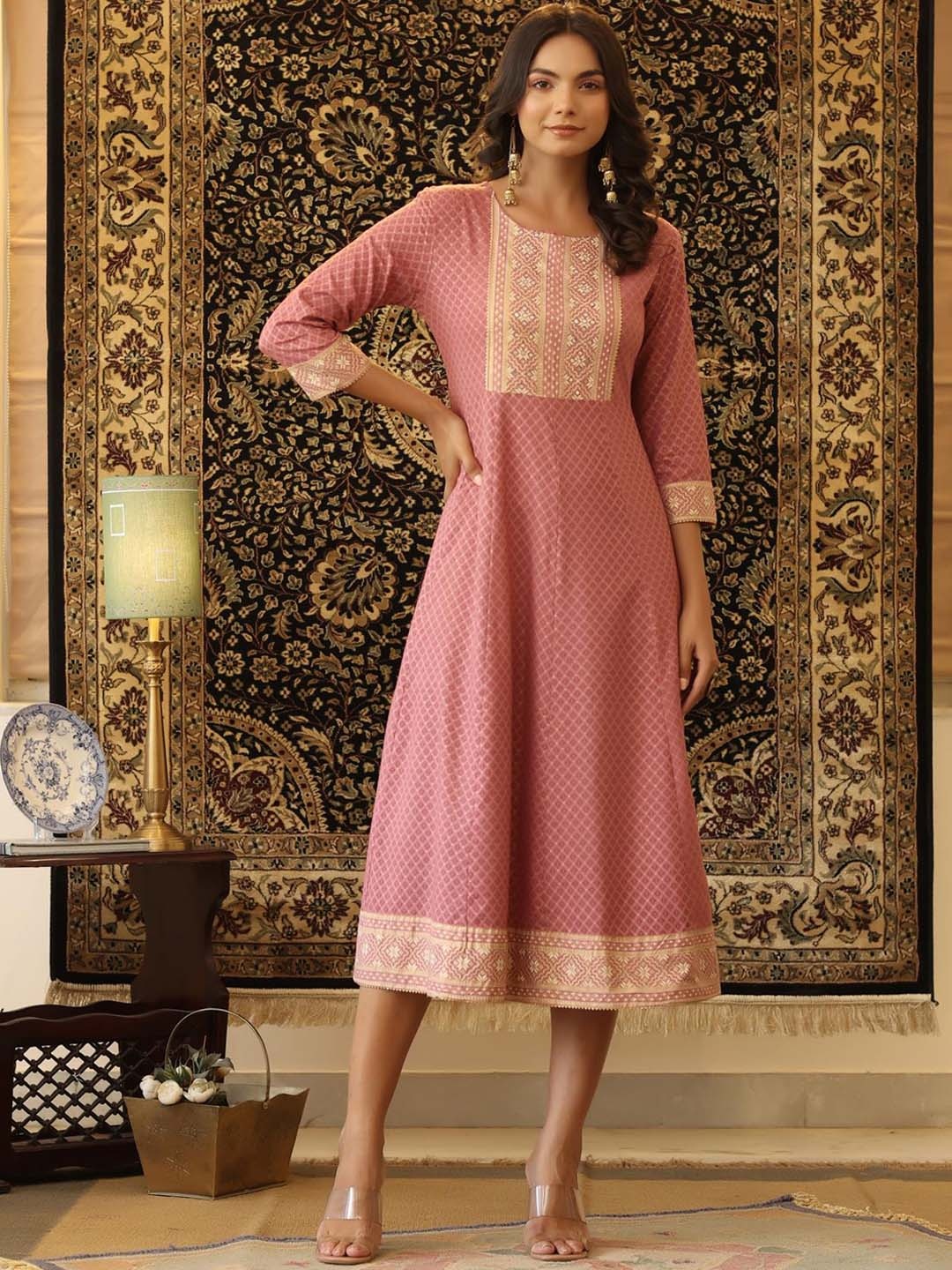 

SCAKHI Women Mauve Ethnic Motifs Printed Anarkali Kurta