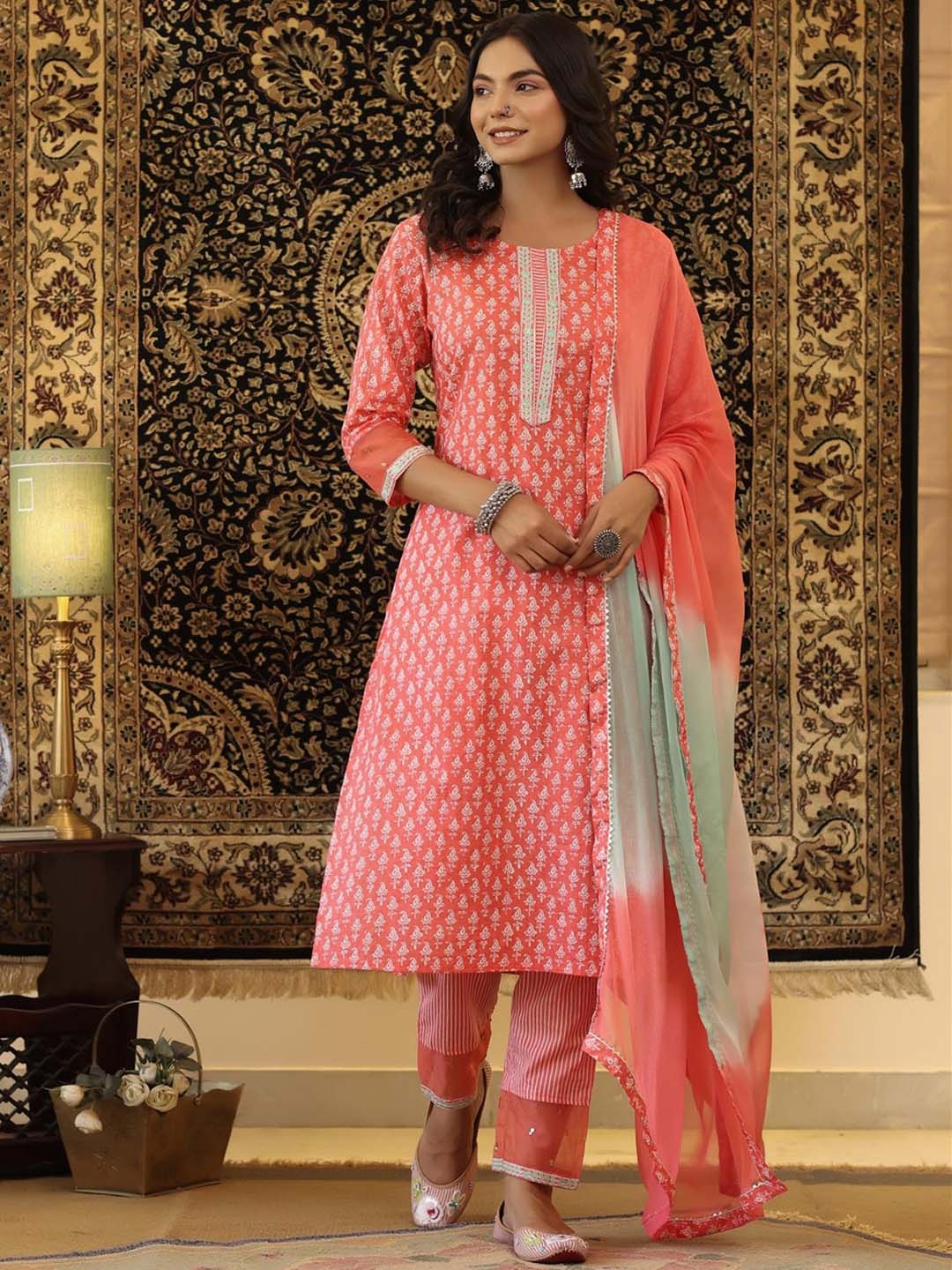 

Scakhi Women Ethnic Motifs Printed Pure Cotton Kurta with Trousers & With Dupatta, Pink