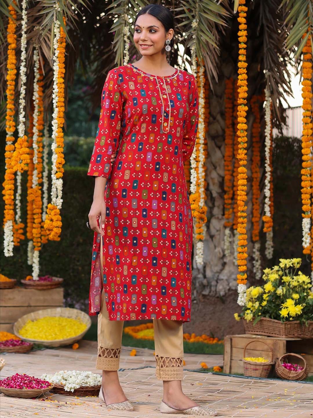

SCAKHI Women Red Printed Straight Kurta