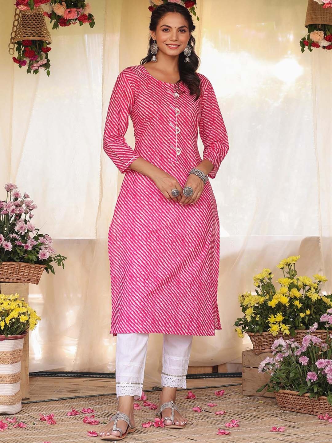 

SCAKHI Women Pink Striped Straight Kurta