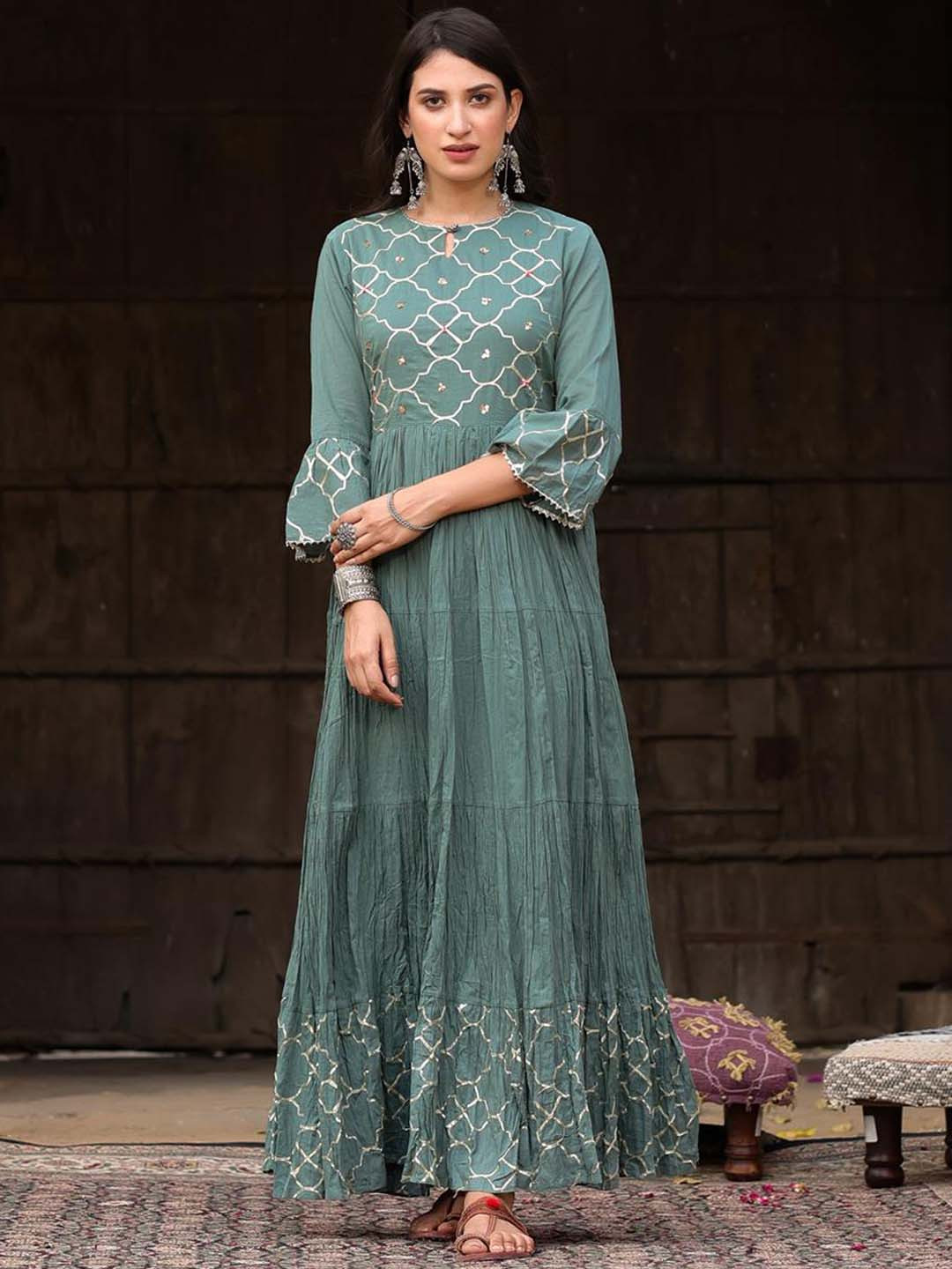 

SCAKHI Women Teal Ethnic Motifs Printed Tiering Straight Kurta