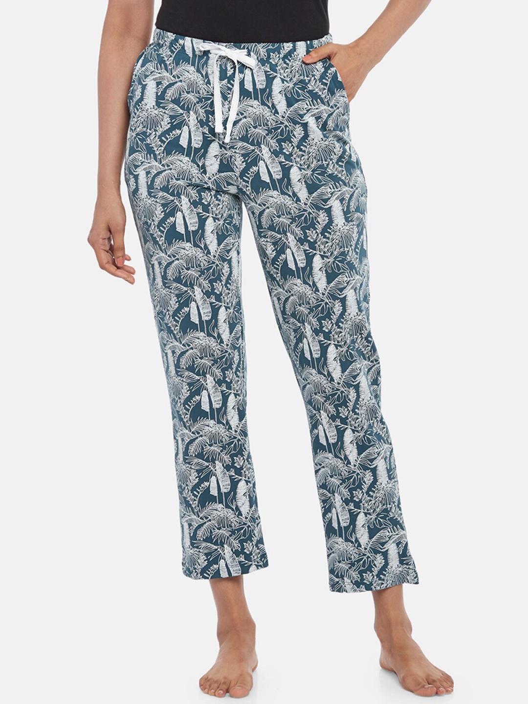

Dreamz by Pantaloons Women Teal & White Printed Lounge Pants