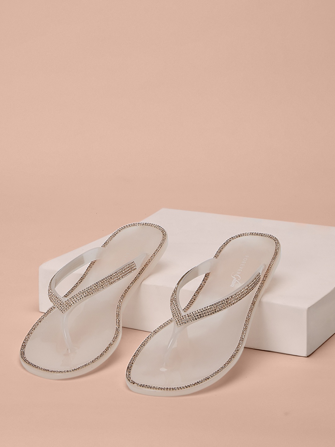 

Forever Glam by Pantaloons Women Embellished Open Toe Flats, Pink