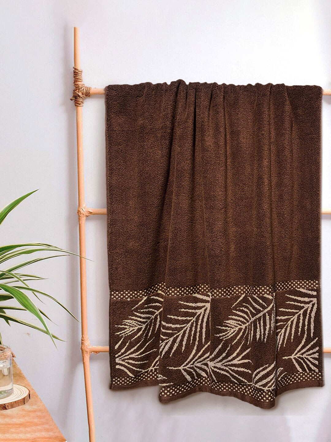 

Aura Wedelia Printed Pure Cotton 380 GSM Large Bath Towel, Brown