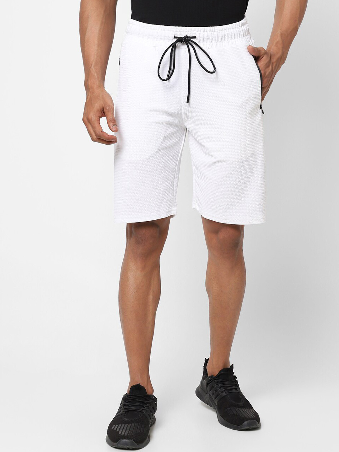 

Street Armor by Pantaloons Men Solid Shorts, White