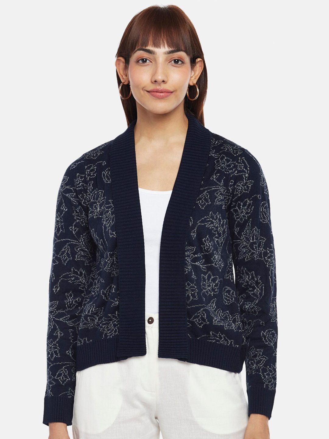 

AKKRITI BY PANTALOONS Women Navy Blue & Off White Self Design Shrug