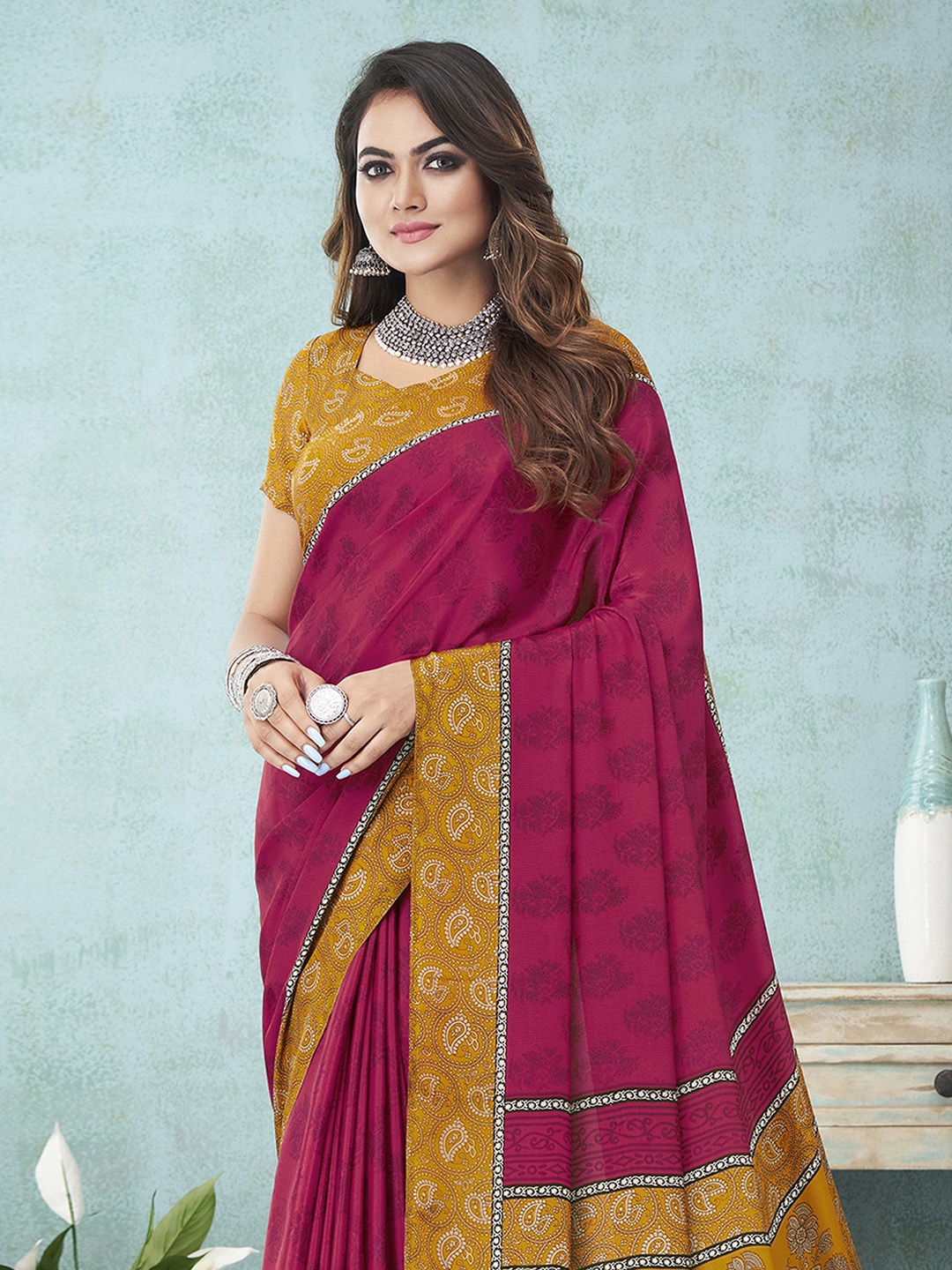 

Satrani Magenta & Mustard Batik Printed Silk Blend Saree