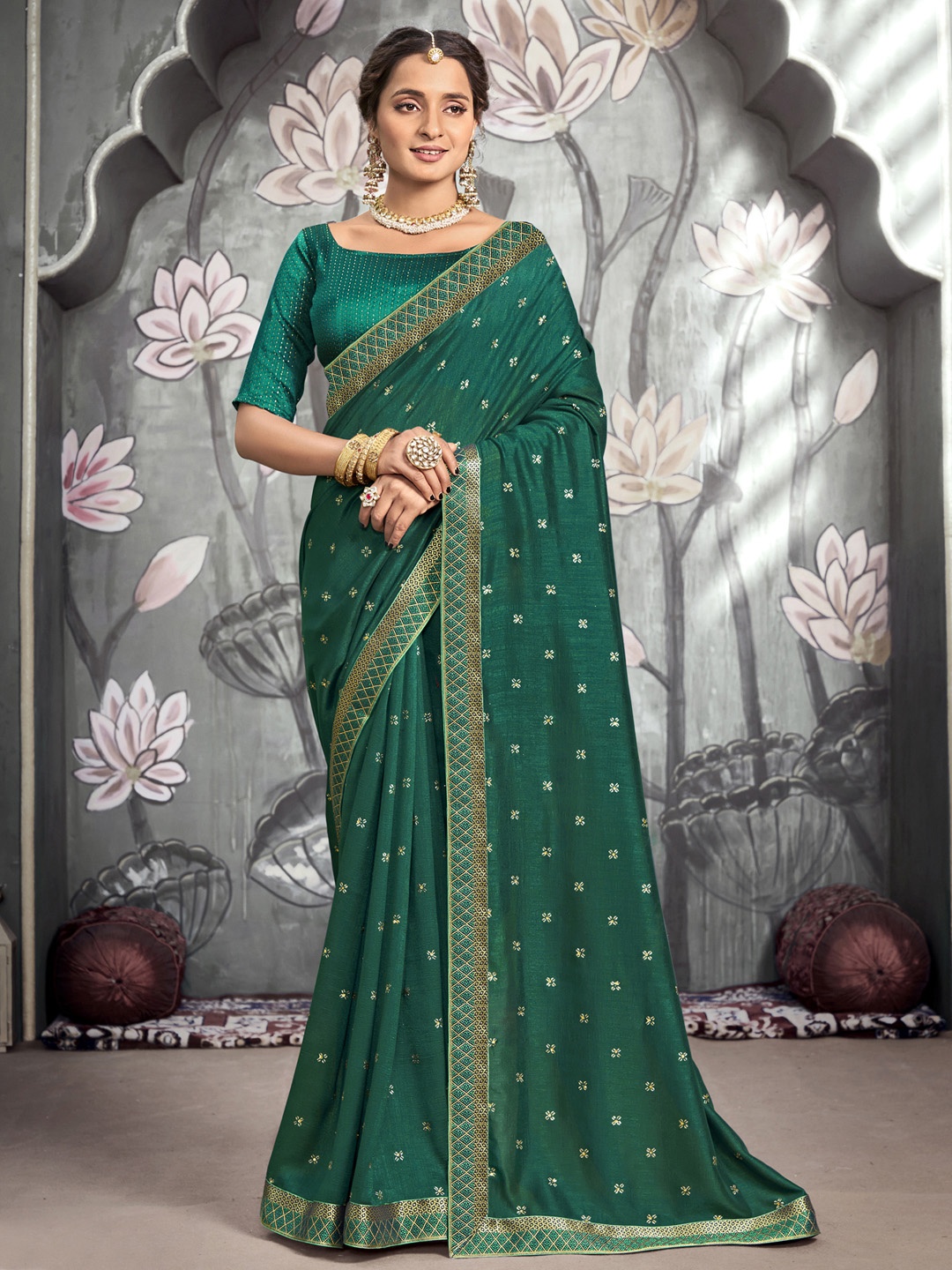 

Satrani Green & Gold Embroidered Silk Blend Saree