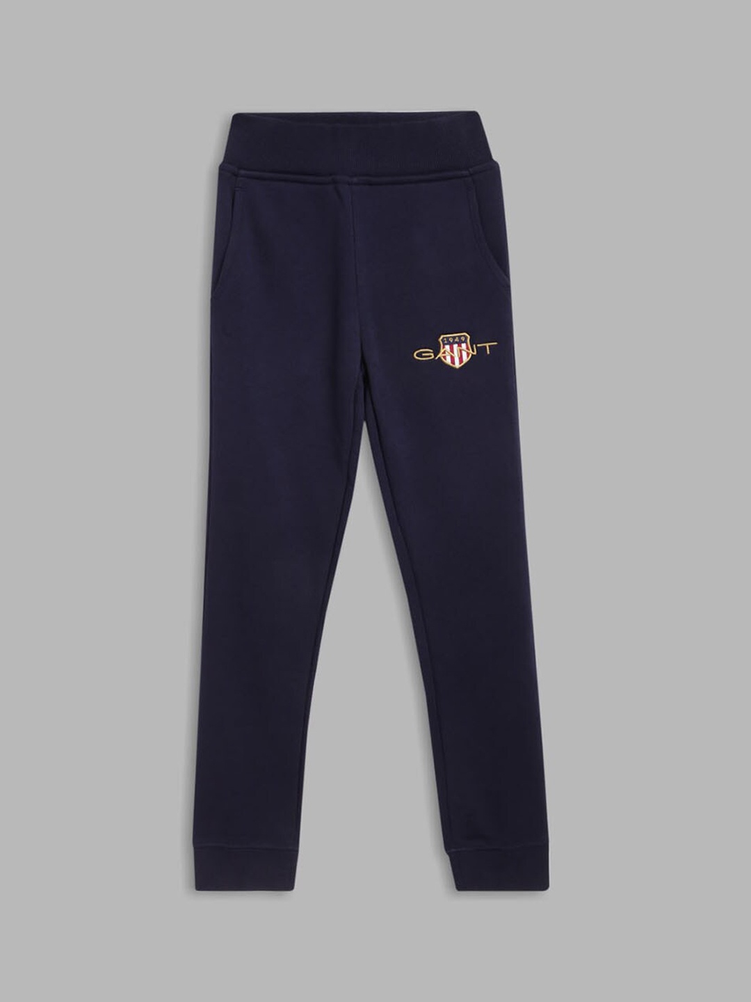 

GANT Boys Black Solid Cotton Regular Fit Joggers