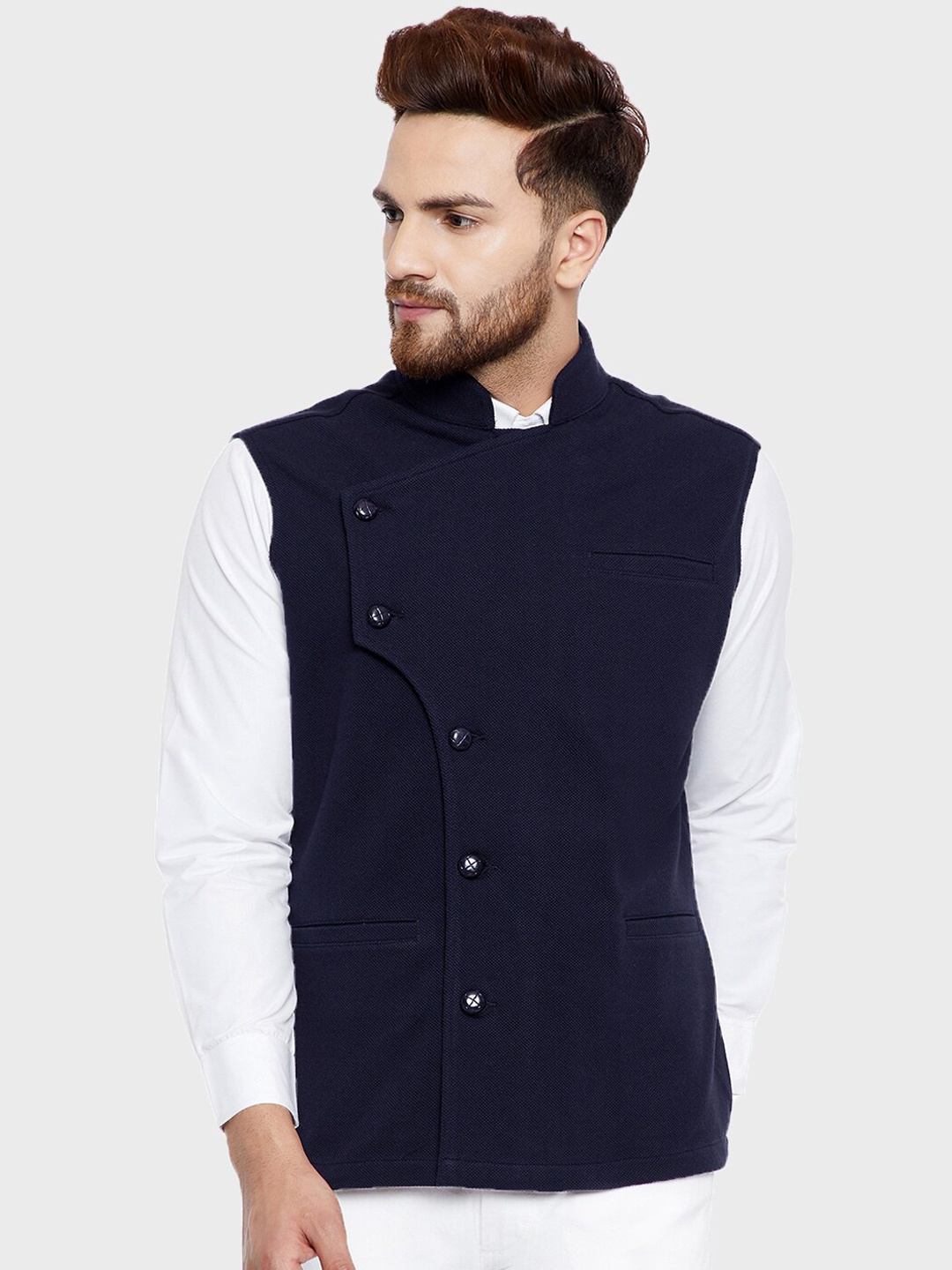 

Hypernation Men Navy Blue Solid Cotton Mandarin Collar Knitted Nehru Jacket