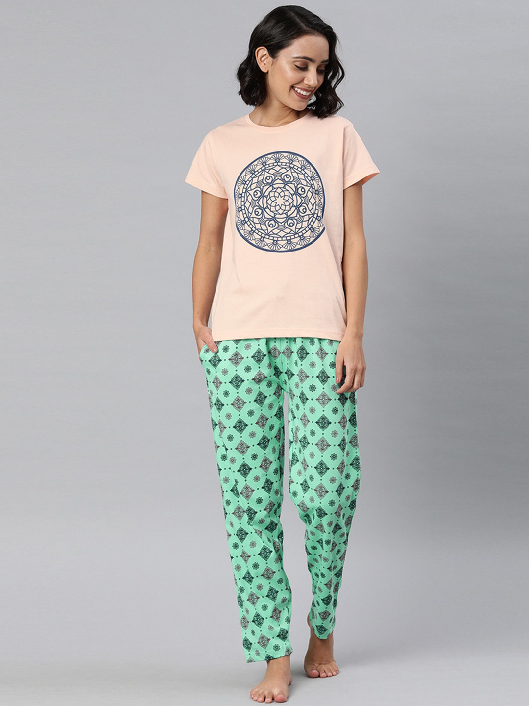 

Enviously Young Women Peach-Coloured & Green Printed Night suit