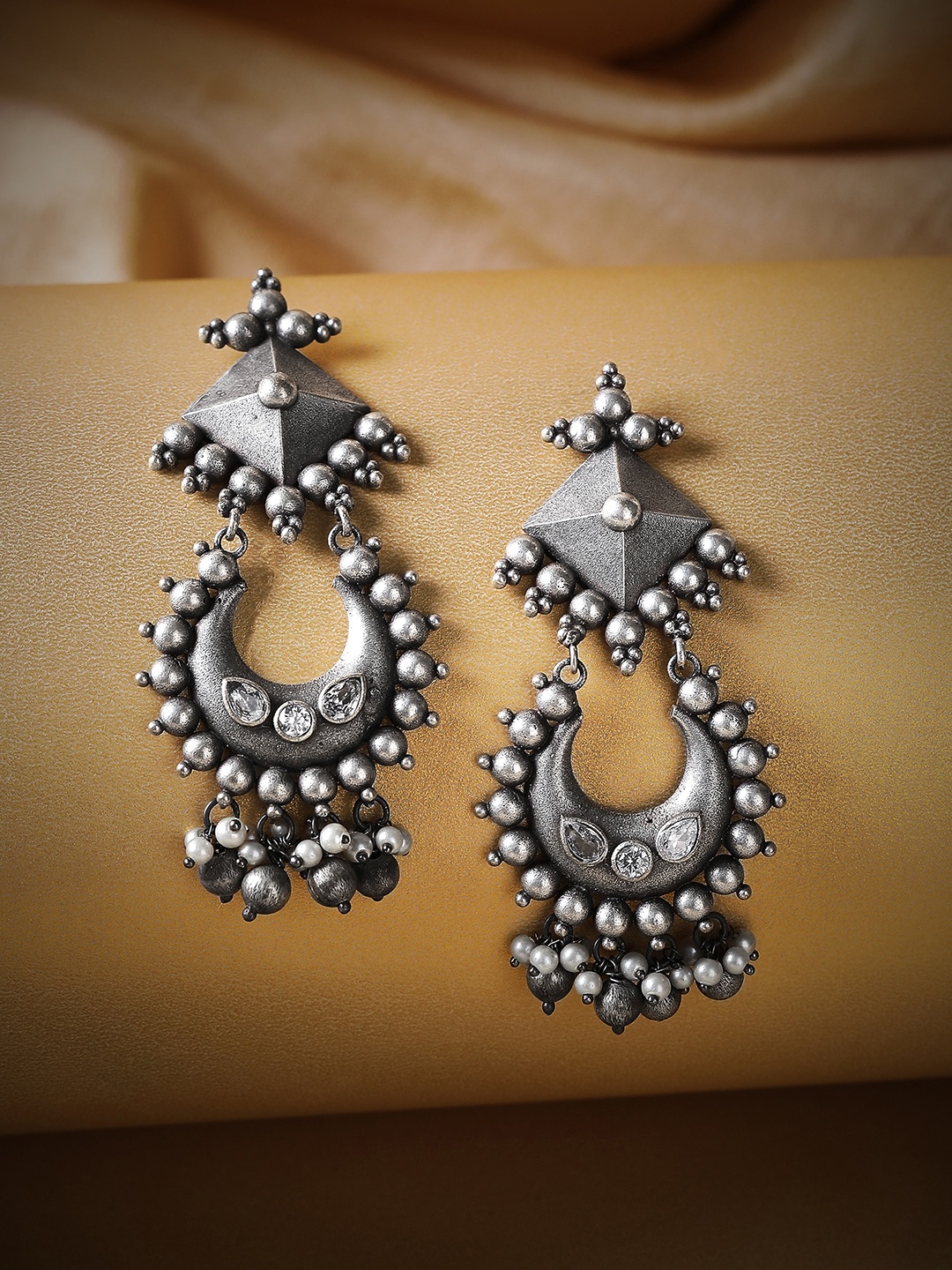 

Rubans Silver-Plated & White Classic Drop Earrings