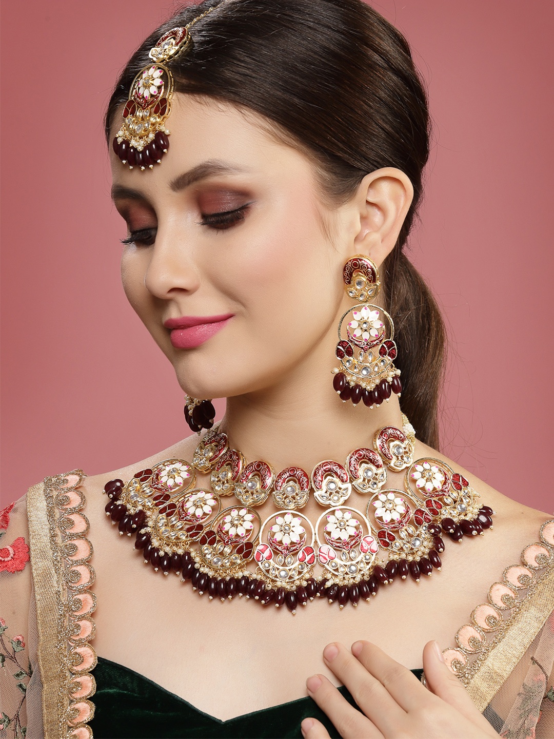 

PANASH Gold-Plated Red Kundan & Pearl-Studded Meenakari Choker Jewellery Set