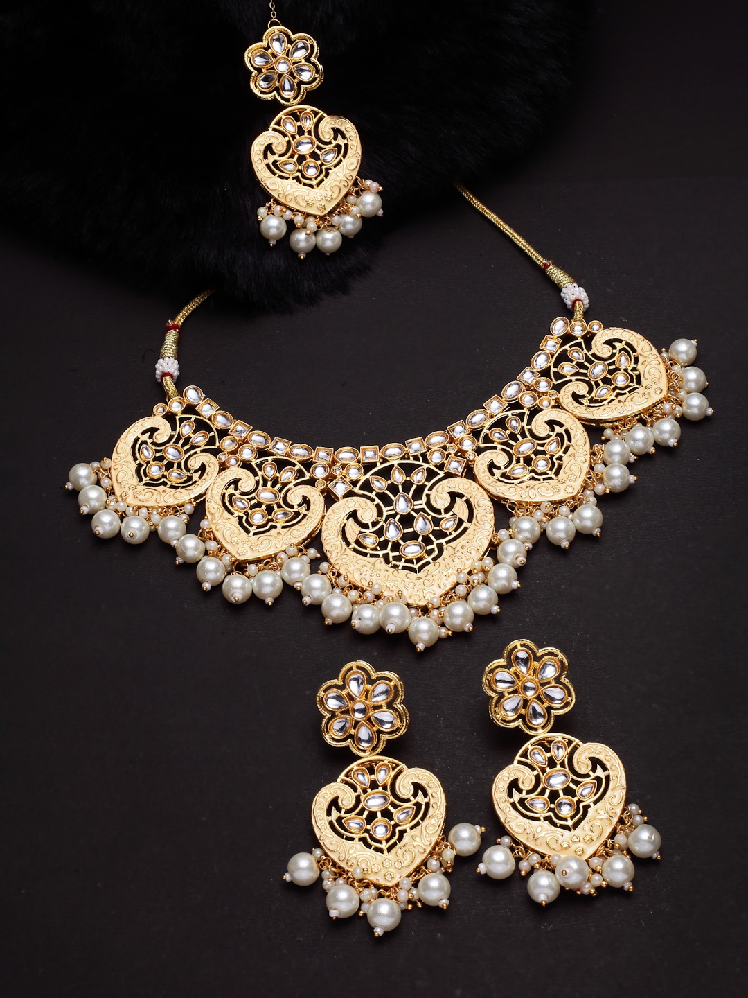

PANASH Gold-Plated Gold Kundan & Pearl Jewellery Set
