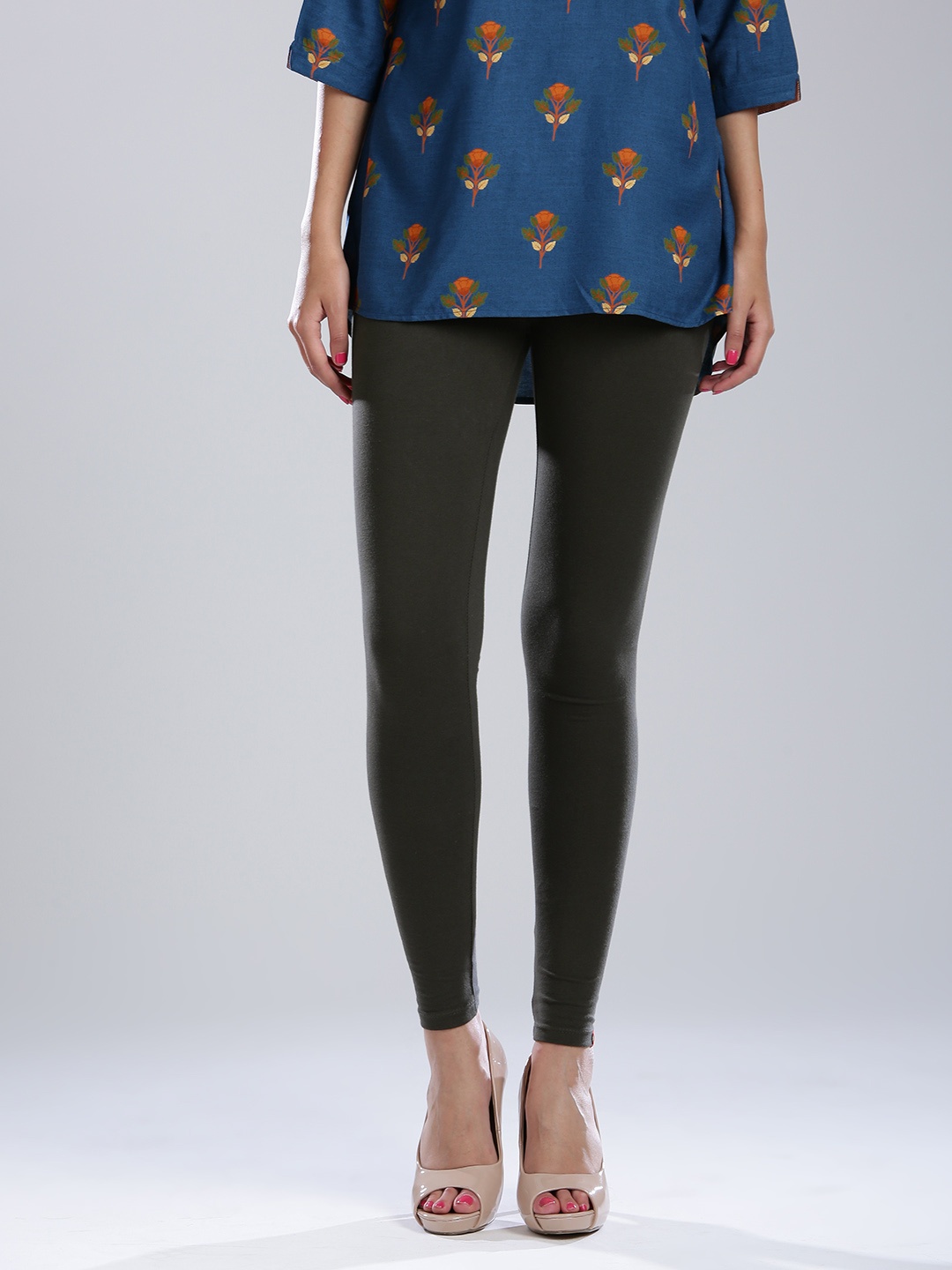 

W Olive Green Ankle-Length Leggings
