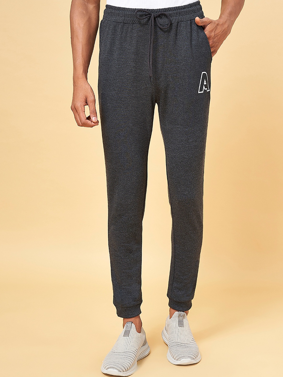 

Ajile by Pantaloons Men Grey Melange Solid Slim Fit Cotton Joggers
