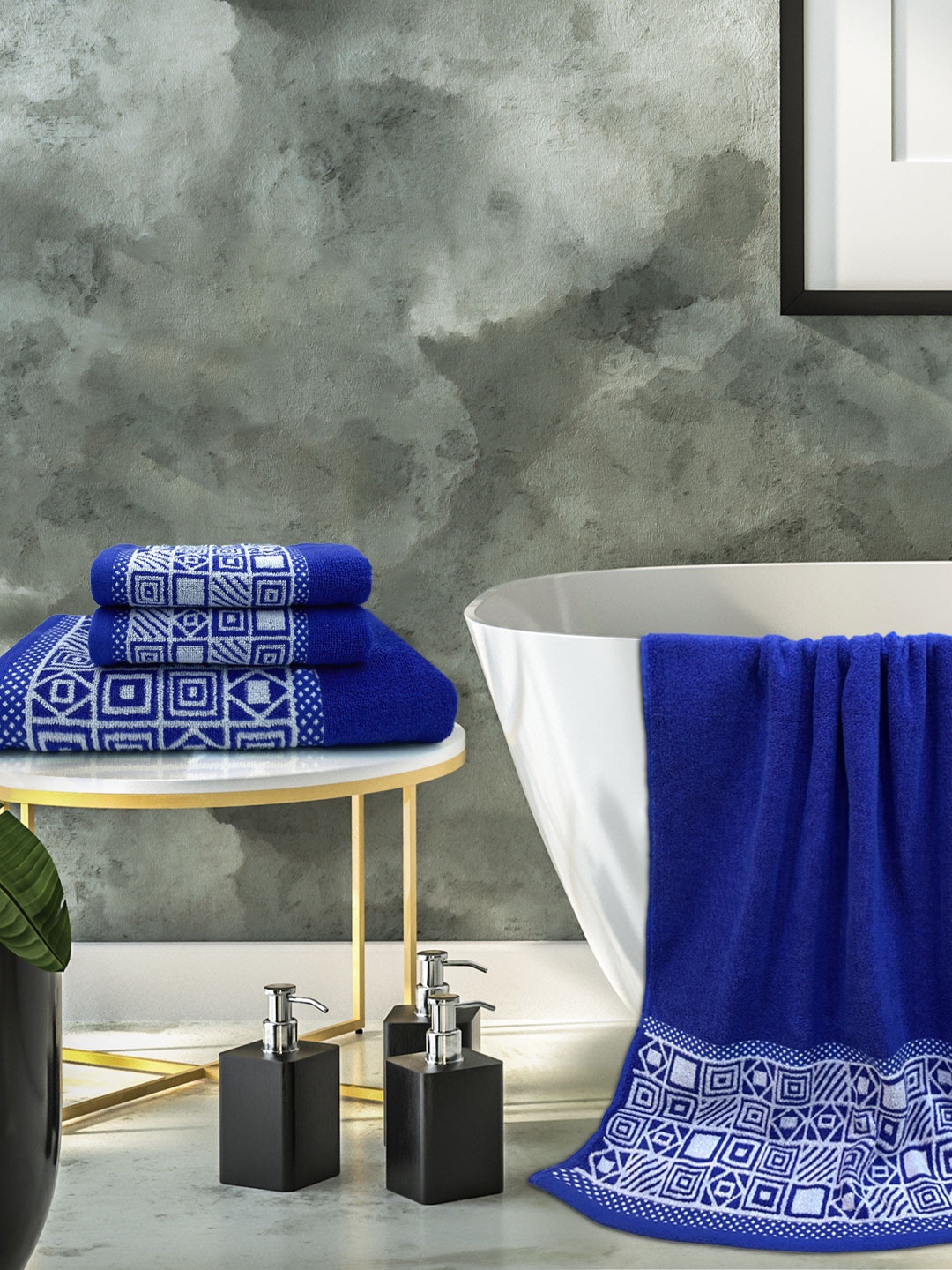 

Aura Set Of 4 Royal-Blue Wedelia 380 GSM Printed Cotton Hand And Bath Towel Set