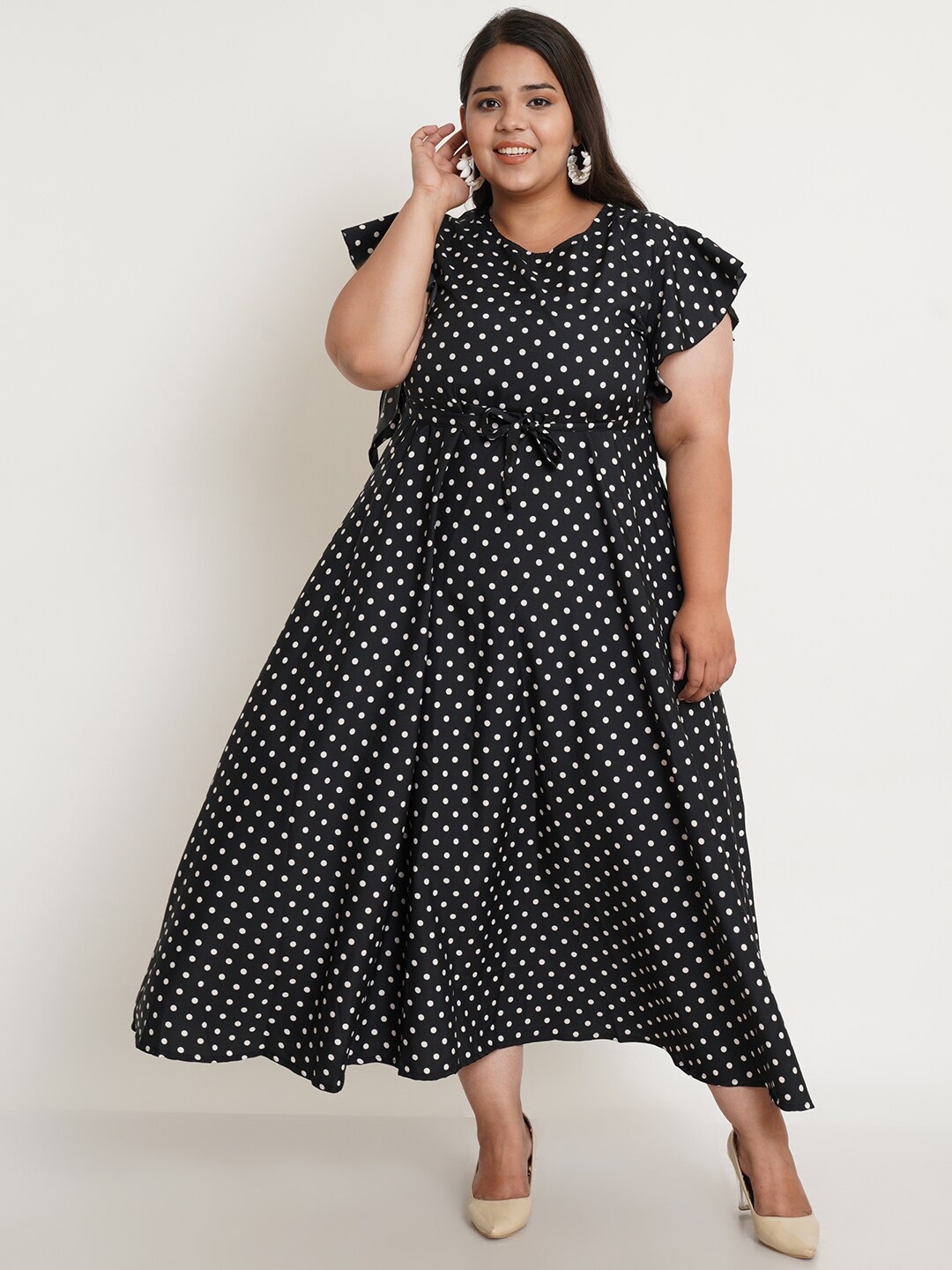 

U&F Plus Size Women Black & White Printed Crepe Maxi Dress