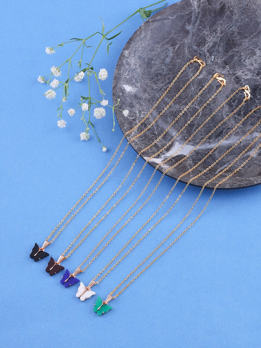 

Brandsoon Pack of 5 Gold-Toned & Black Stylish Butterfly Shaped Chain