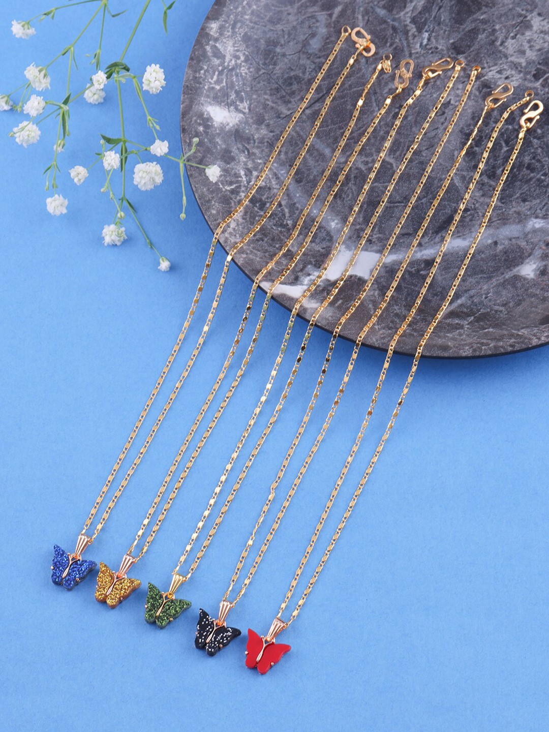 

Brandsoon Set of 5 Brass Gold-Plated Necklaces