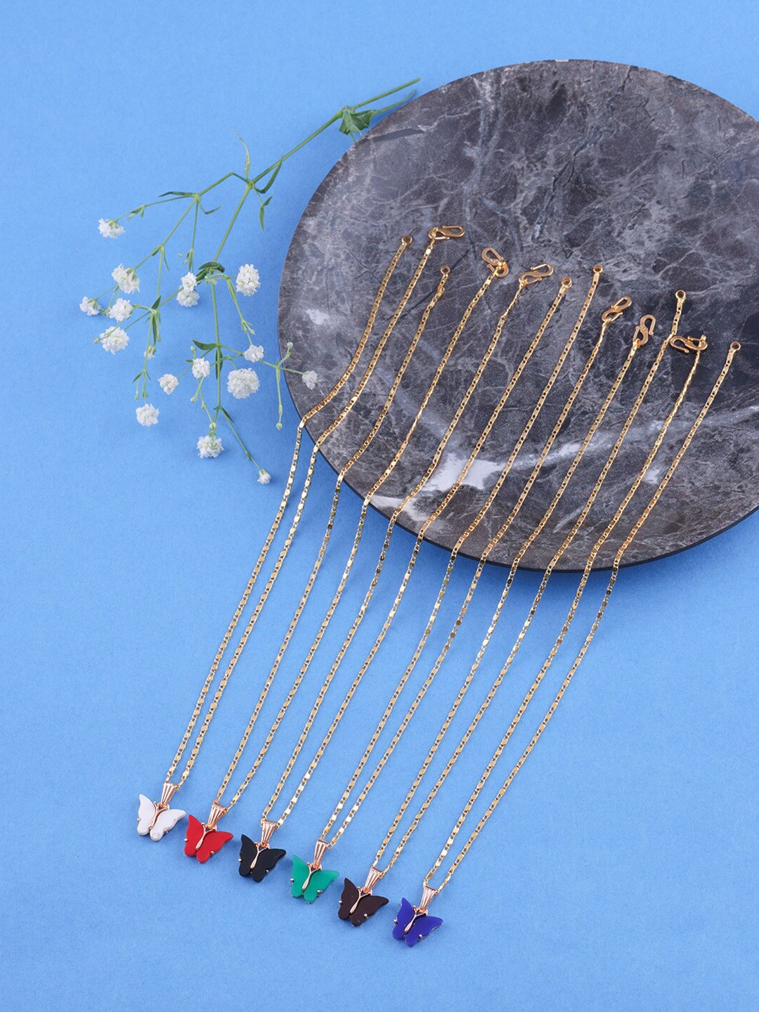 

Brandsoon Pack of 6 Gold-Toned & White Brass Gold-Plated Necklace