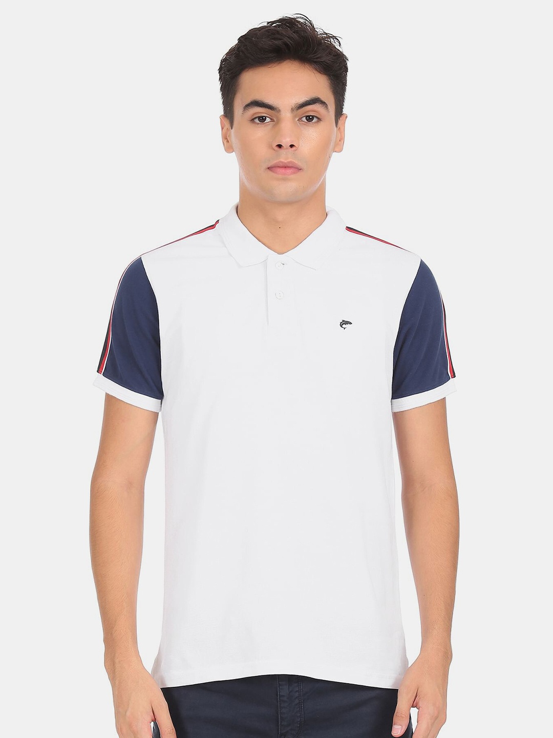 

Ruggers Men White & Blue Polo Collar Cotton T-shirt