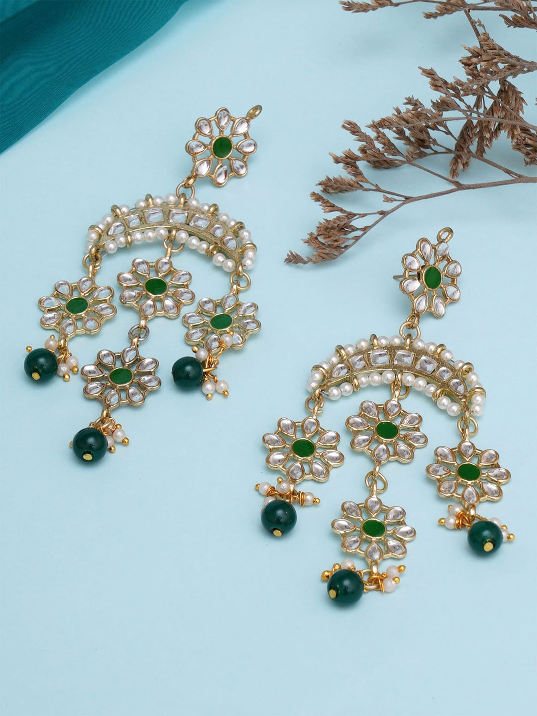 

KARATCART Women Green Classic Chandbalis Earrings