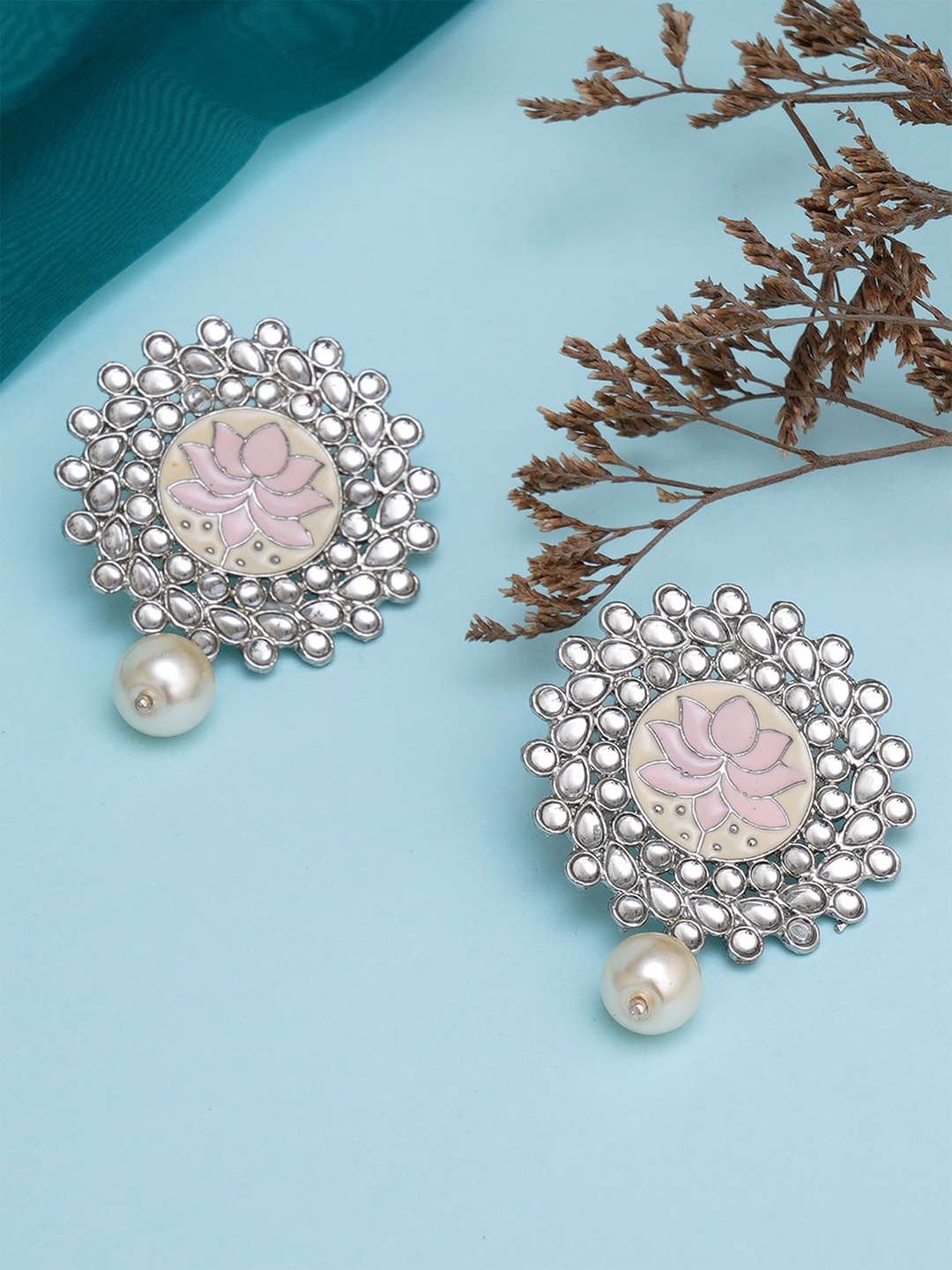 

KARATCART Women Pink Classic Studs Earrings