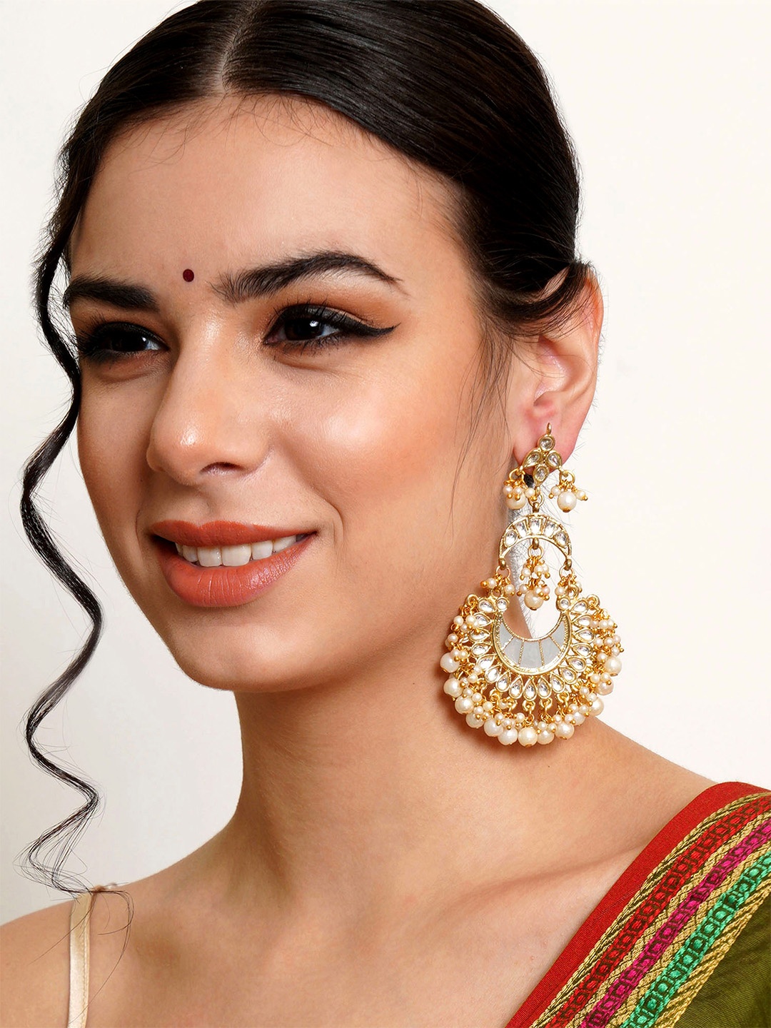 

KARATCART Gold & Grey Gold Plated Classic Chandbalis Earrings