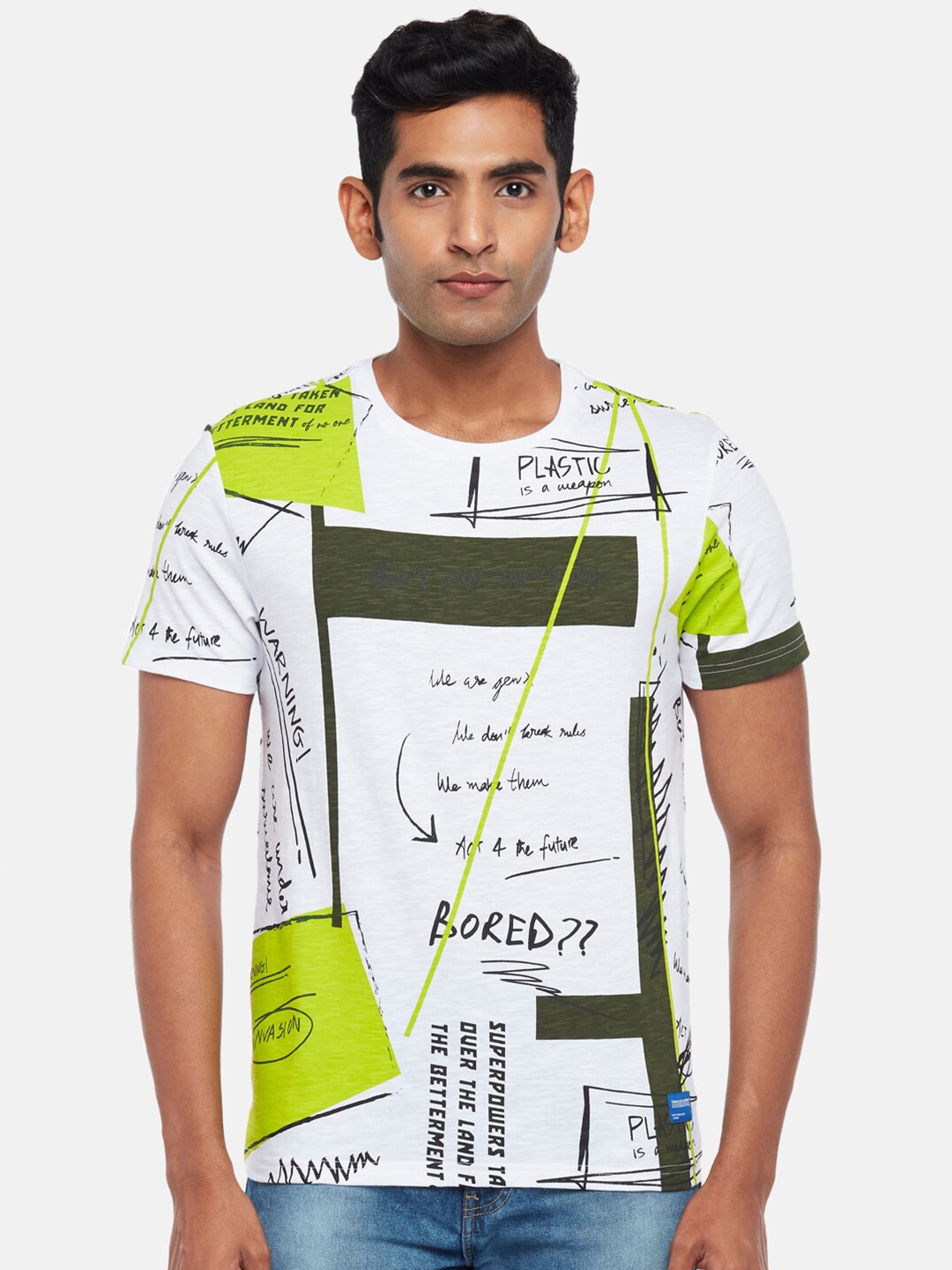 

People Men Off White & Green Printed Slim Fit Cotton T-shirt