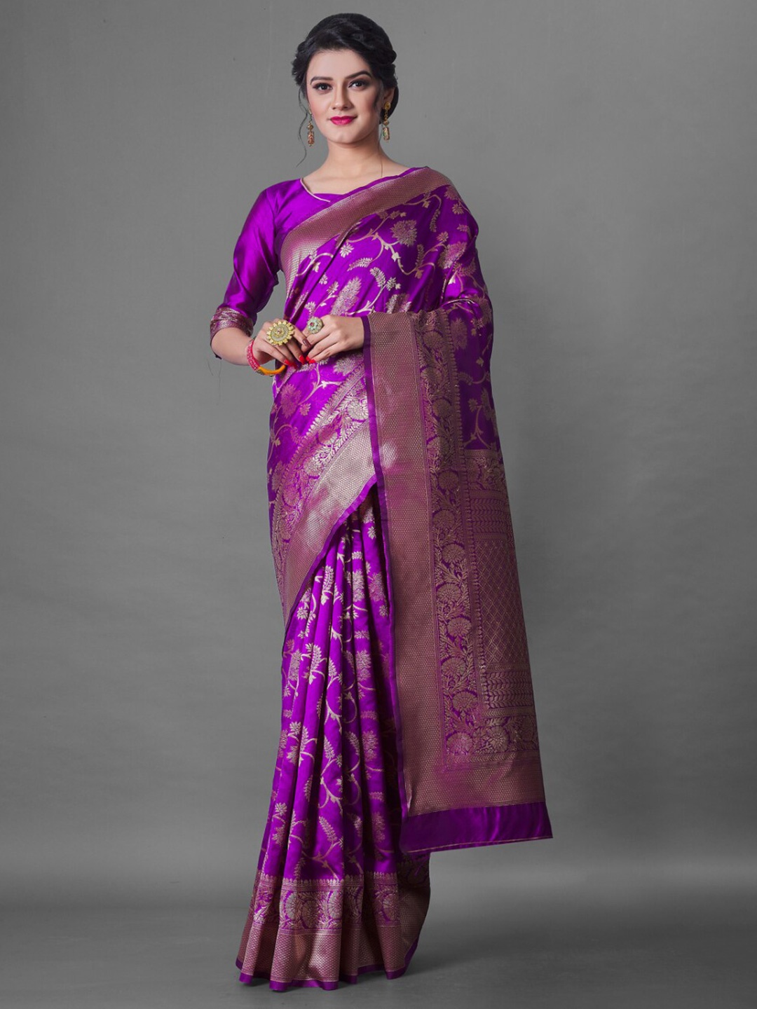 

TEREZA Magenta & Gold-Toned Woven Design Zari Pure Silk Kanjeevaram Saree