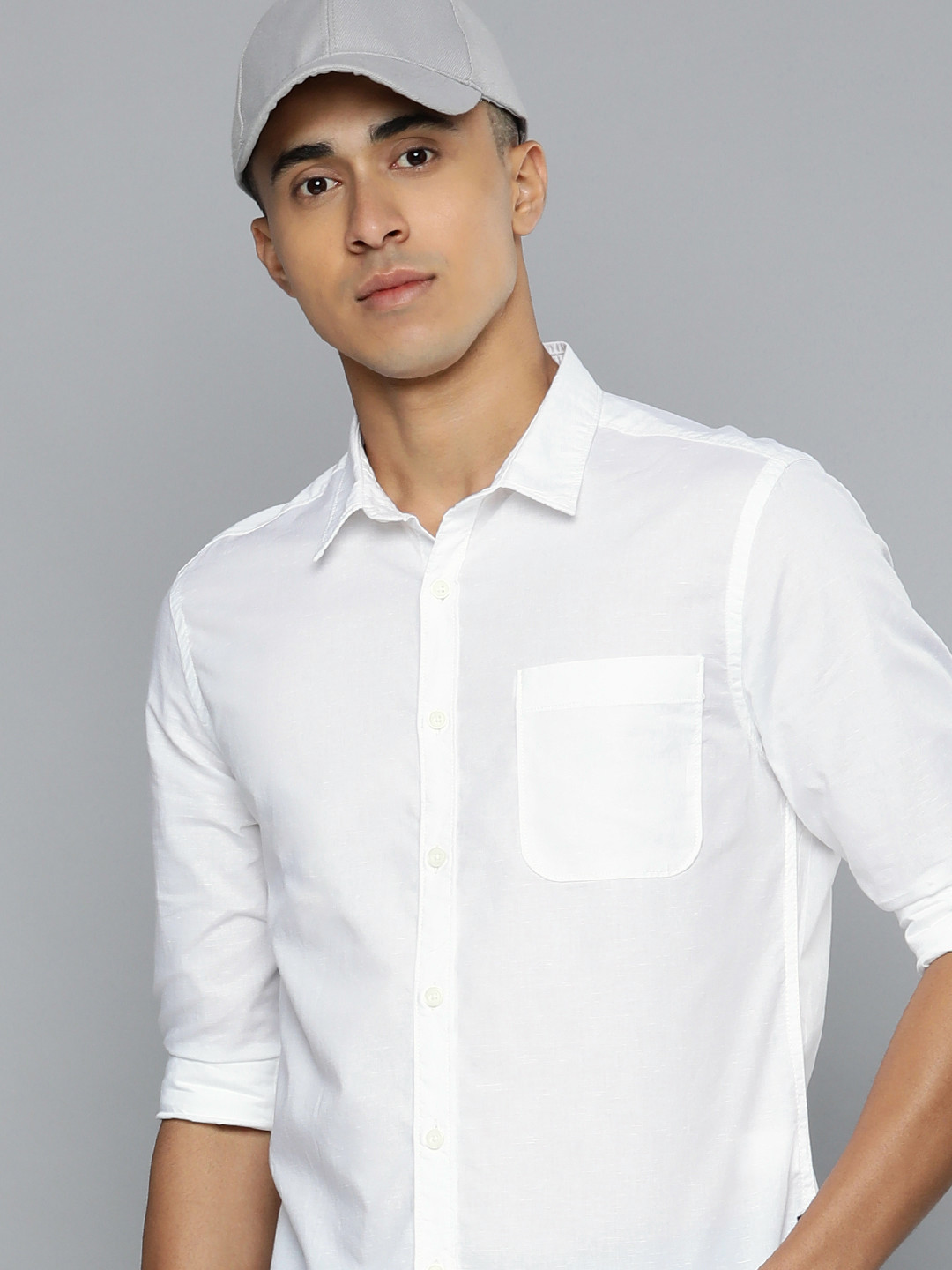 

Flying Machine Men White Standard Slim Fit Solid Casual Shirt