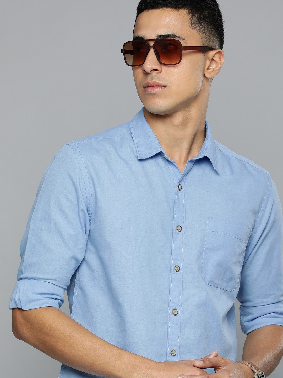 

Flying Machine Men Blue Solid Standard Slim Fit Casual Shirt