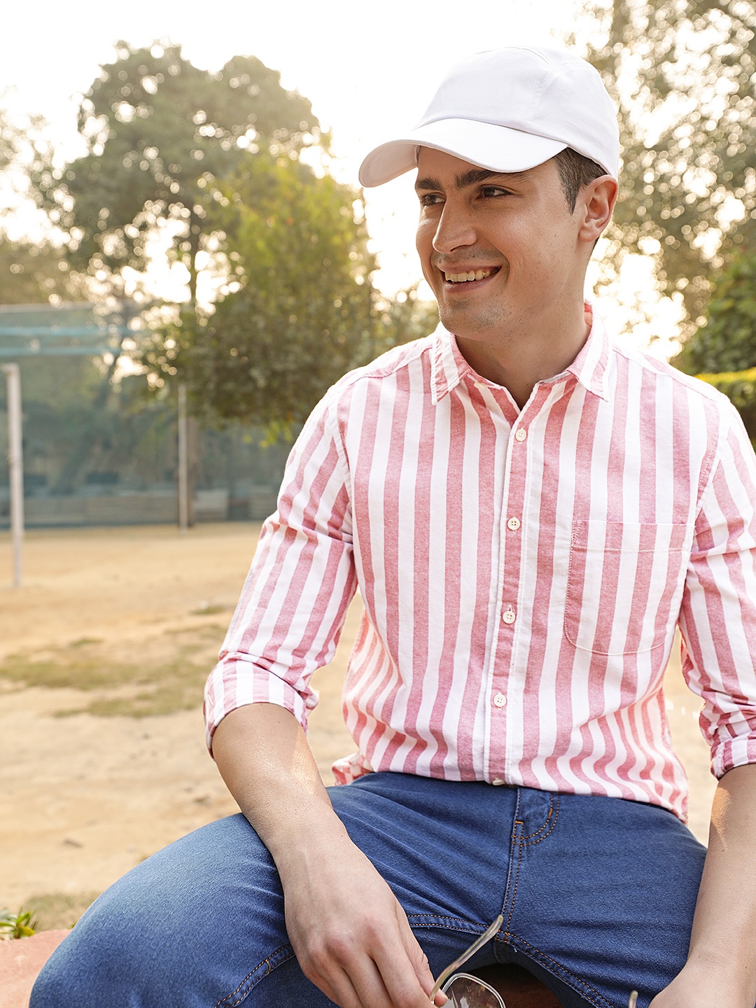 

Flying Machine Men Red And White Standard Slim Fit Striped Oxford Pure Cotton Casual Shirt