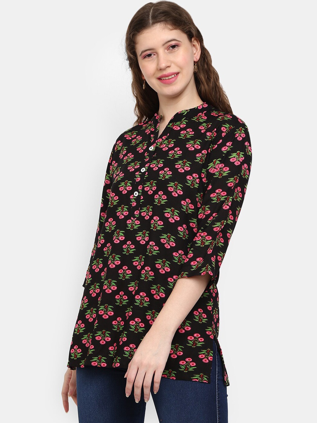 

V-Mart Women Black & Pink Floral Printed Kurta