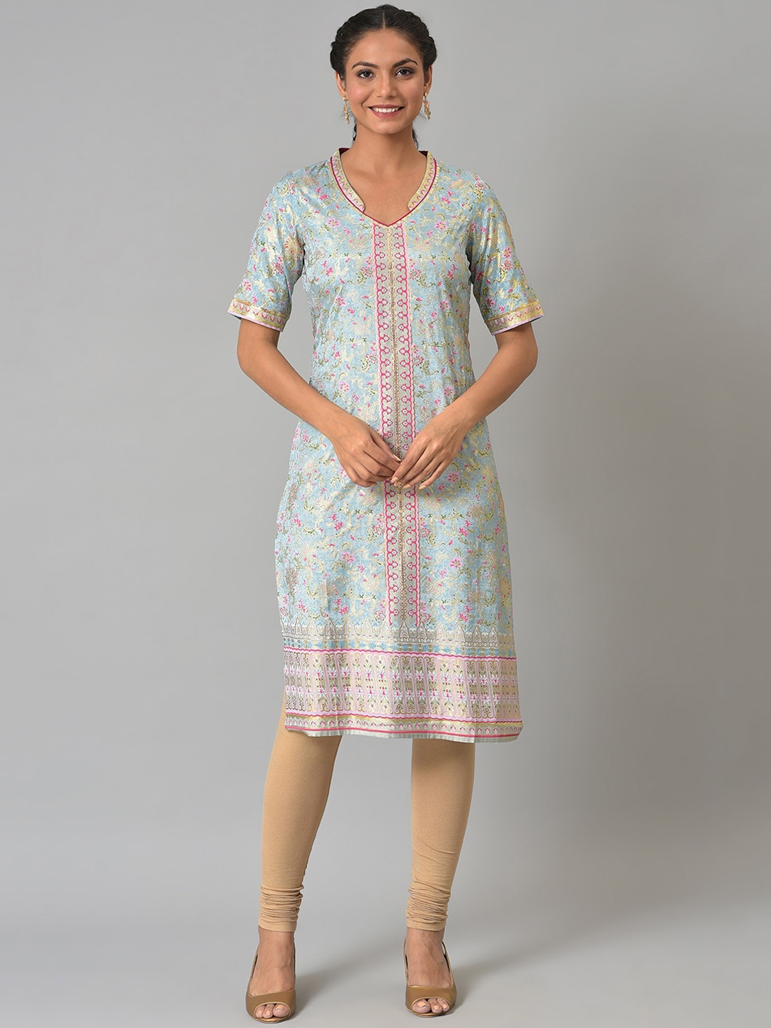 

AURELIA Women Blue & Pink Floral Printed Kurta