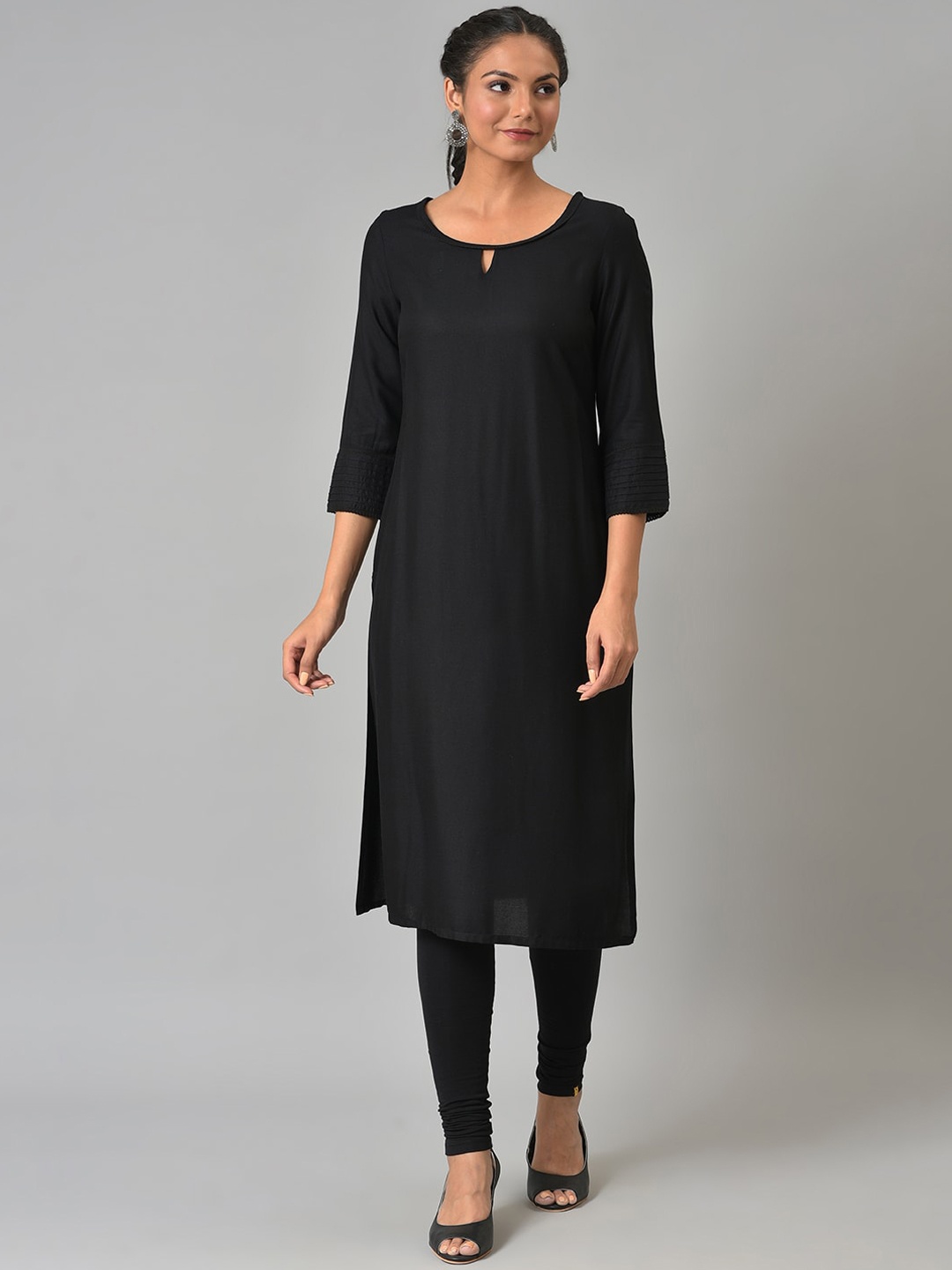 

AURELIA Women Black Keyhole Neck Kurta