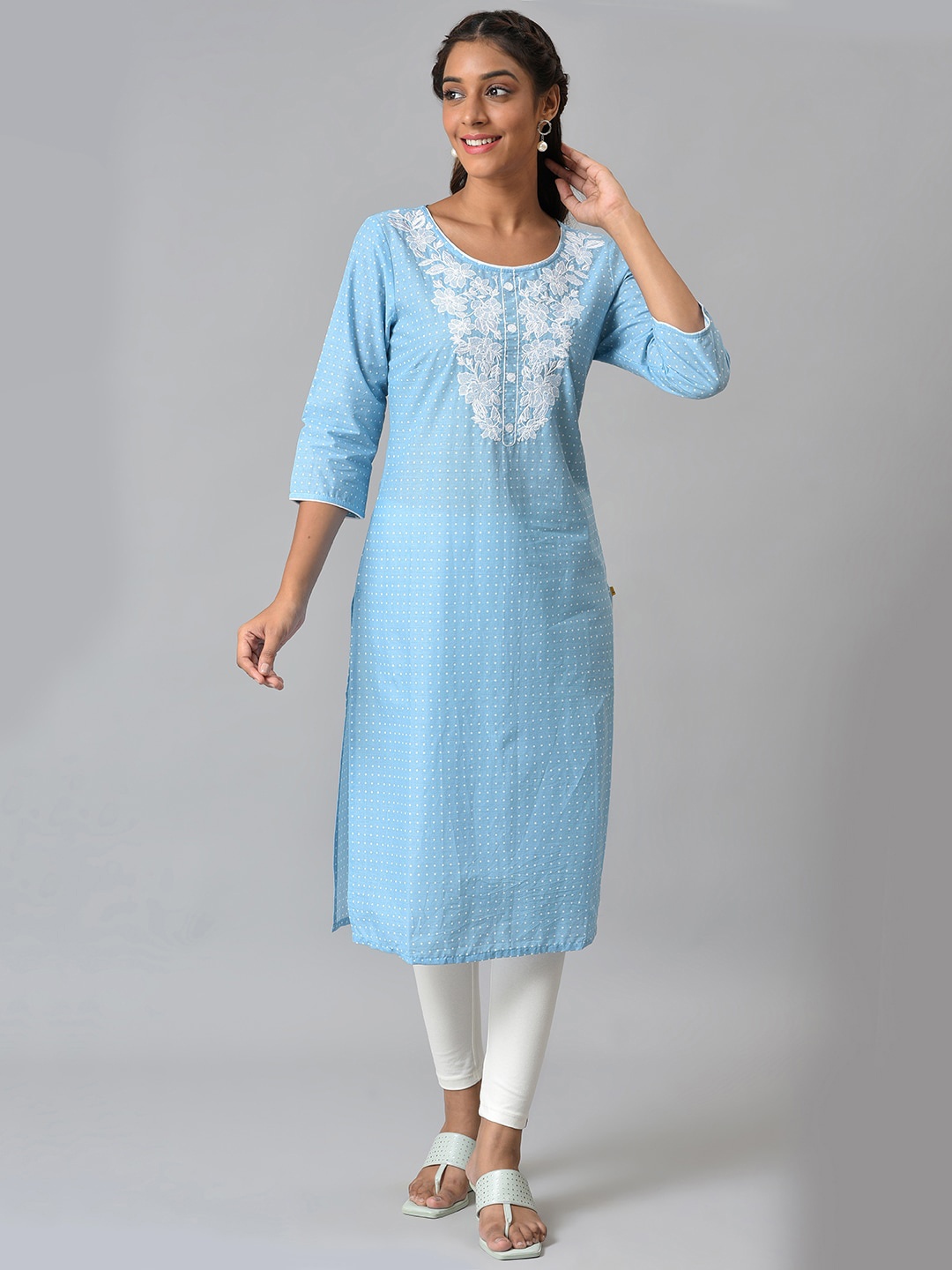 

AURELIA Women Blue & White Pure Cotton Yoke Design Thread Work Kurta