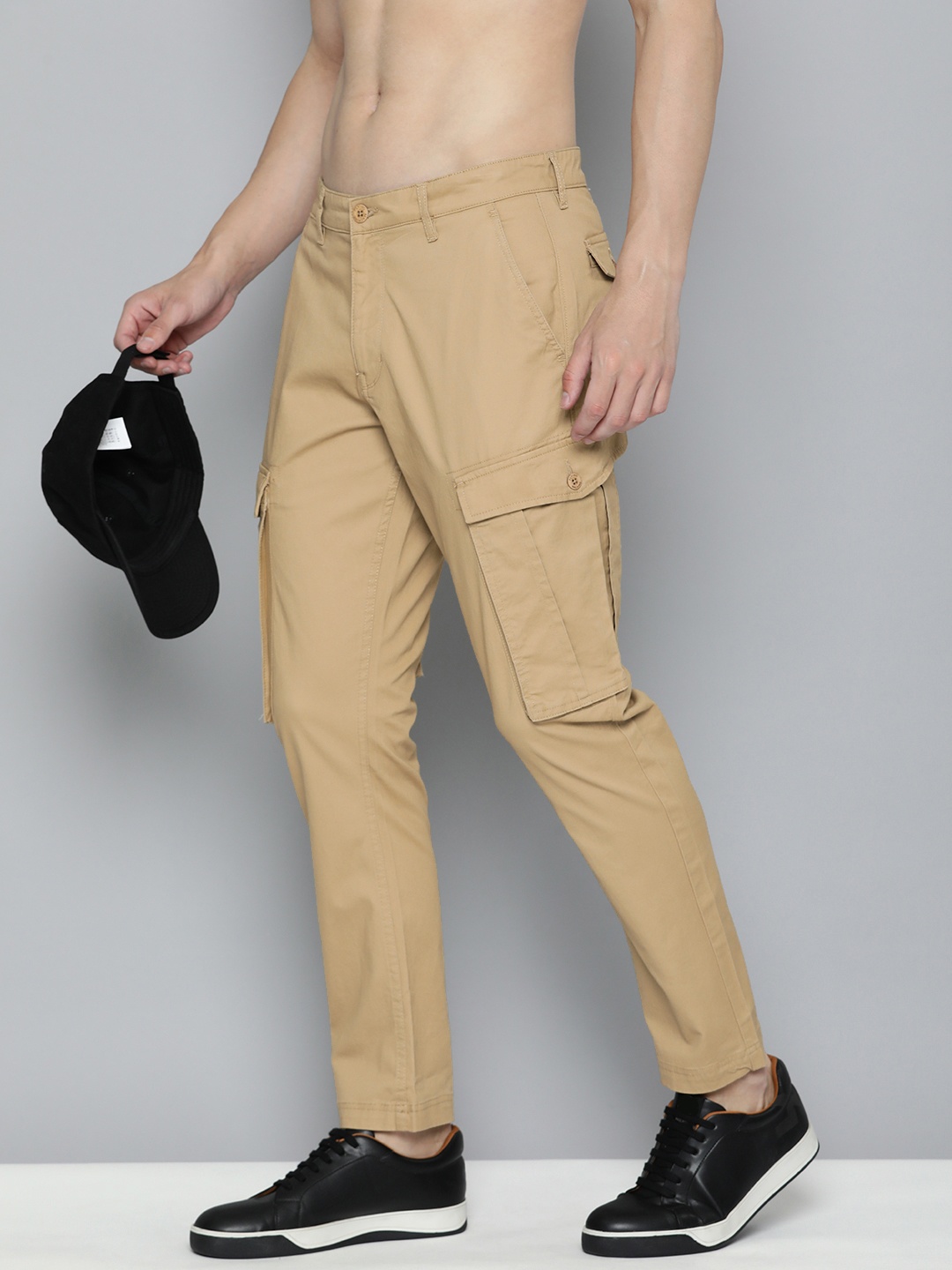 

Flying Machine Men Comfort Slim Fit Cargos Trousers, Khaki