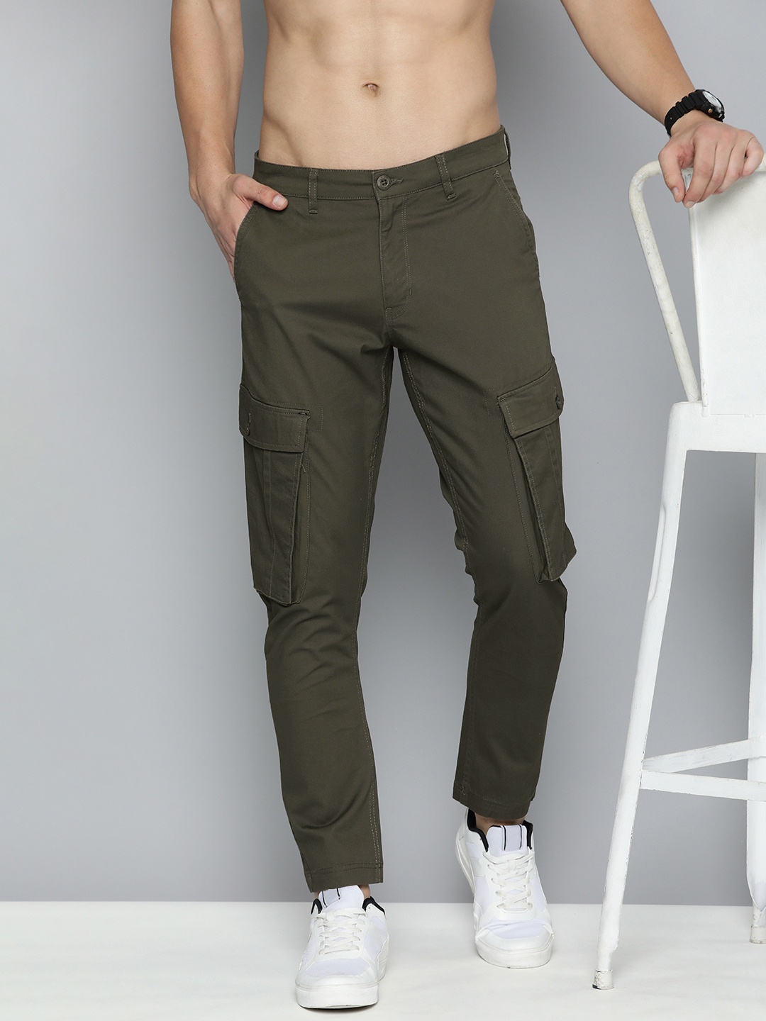 

Flying Machine Men Comfort Slim Fit Cargos Trousers, Olive