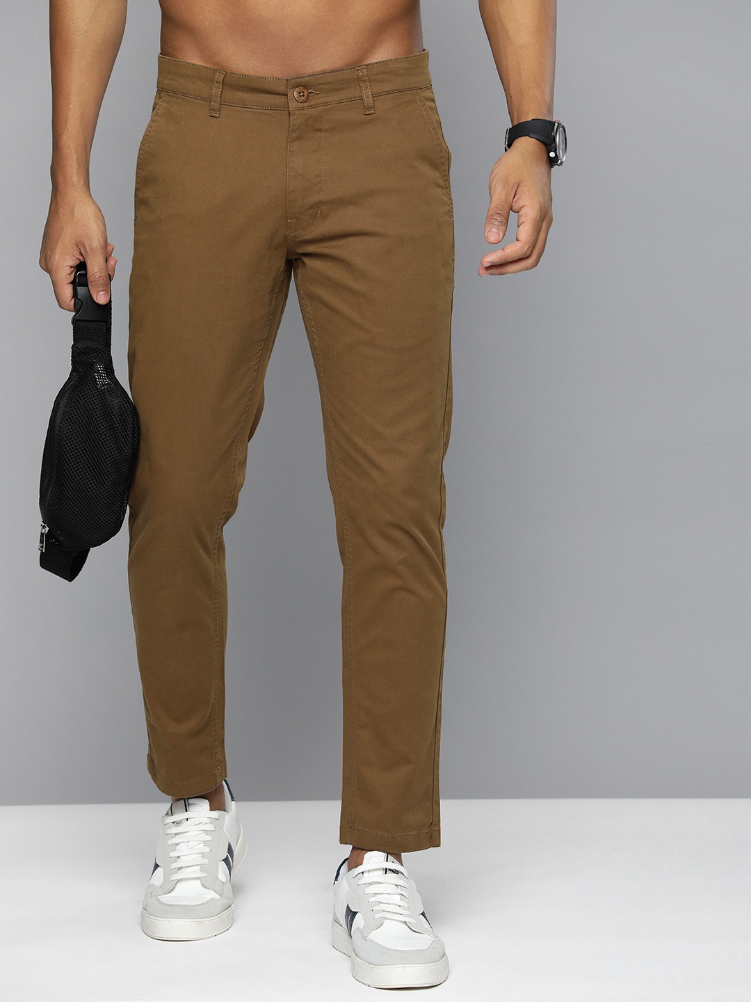 

Flying Machine Men Slim Tapered Fit Mid-Rise Chinos Trousers, Brown