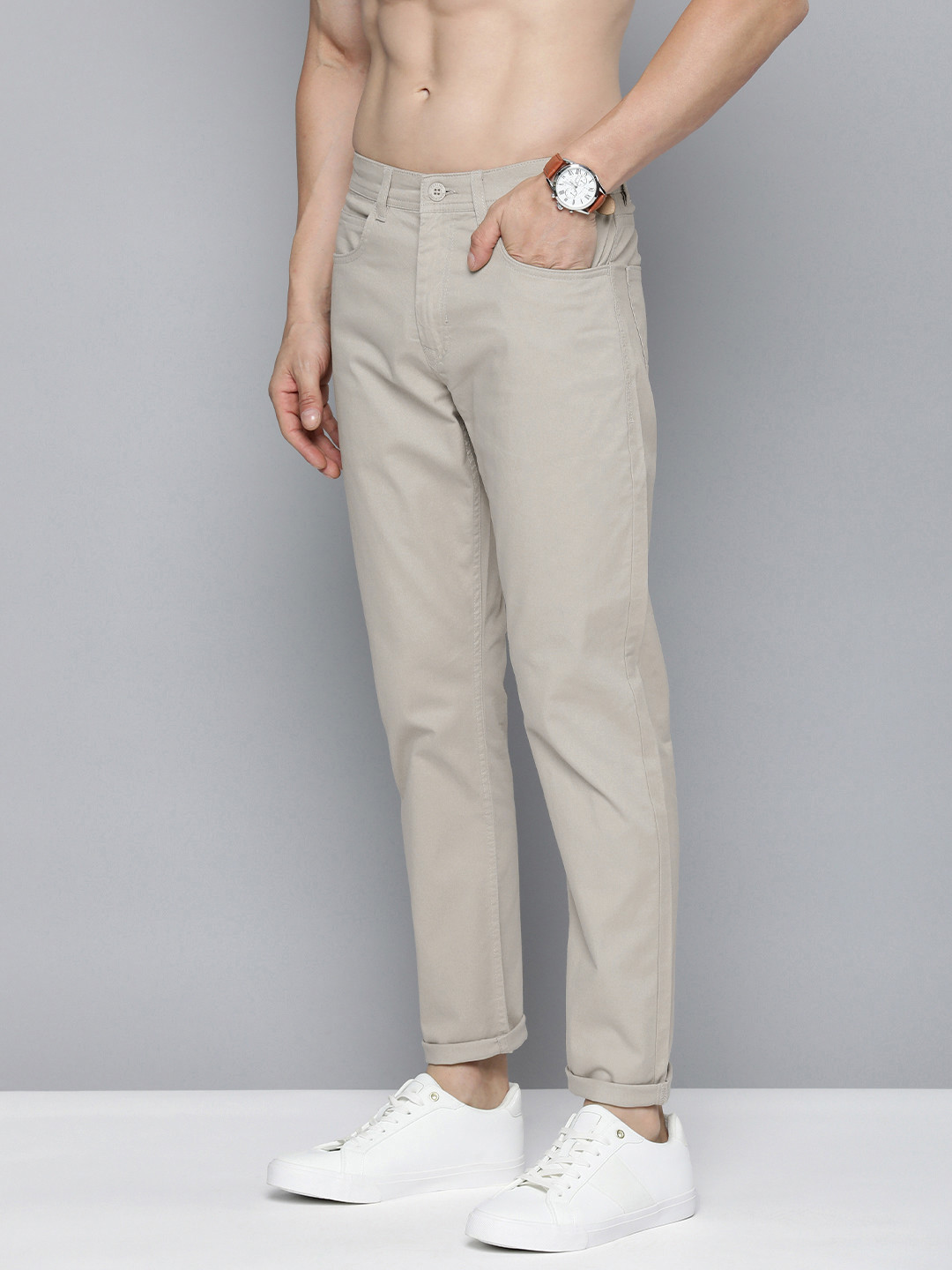 

Flying Machine Men Solid Slim Fit Chinos Trousers, Beige